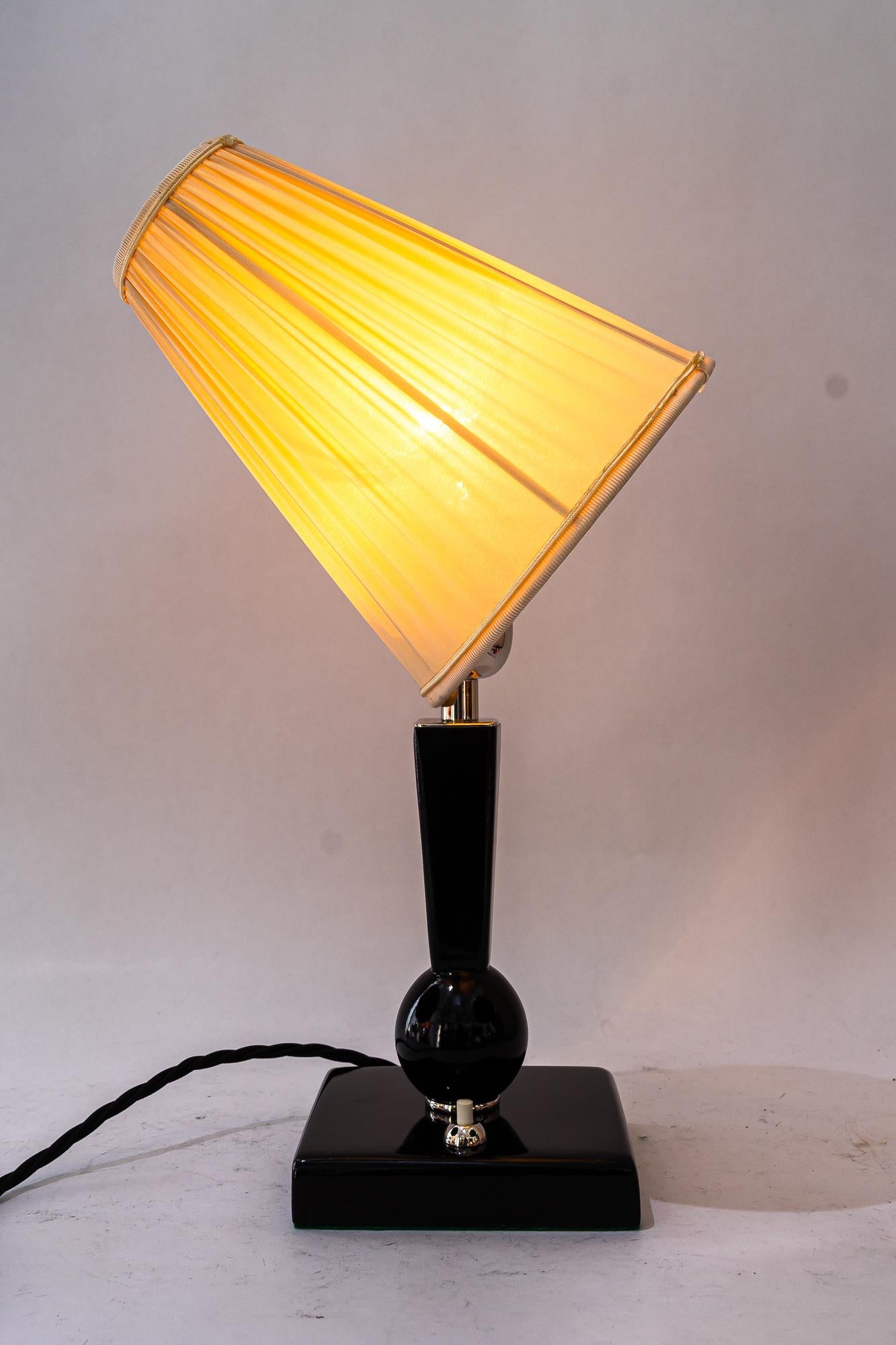 Art Deco Holz Tischlampe mit Stoffschirm Wien um 1920s im Angebot 9
