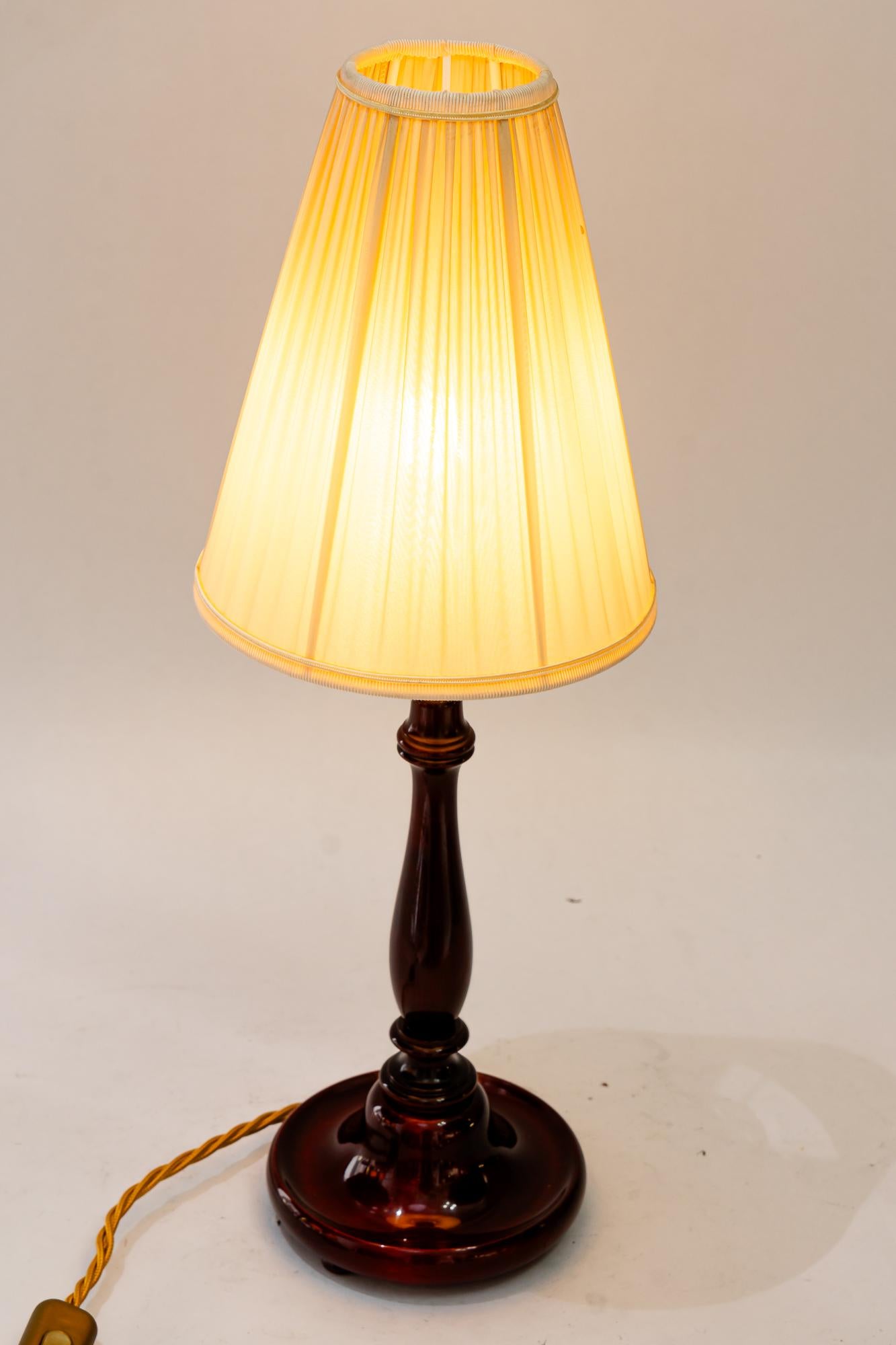 Art Deco wood table lamp with fabric shade vienna around 1920s In Good Condition For Sale In Wien, AT