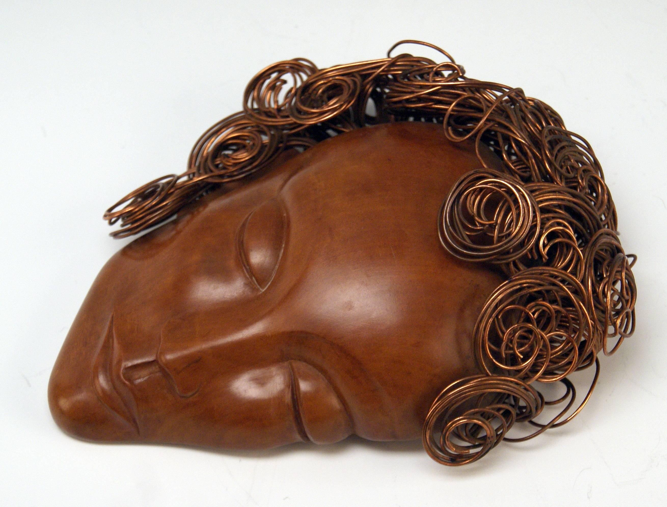 Mid-20th Century Art Deco Wooden Head Lady Curled Copper Hair by Hagenauer Vienna Made 1935-1940