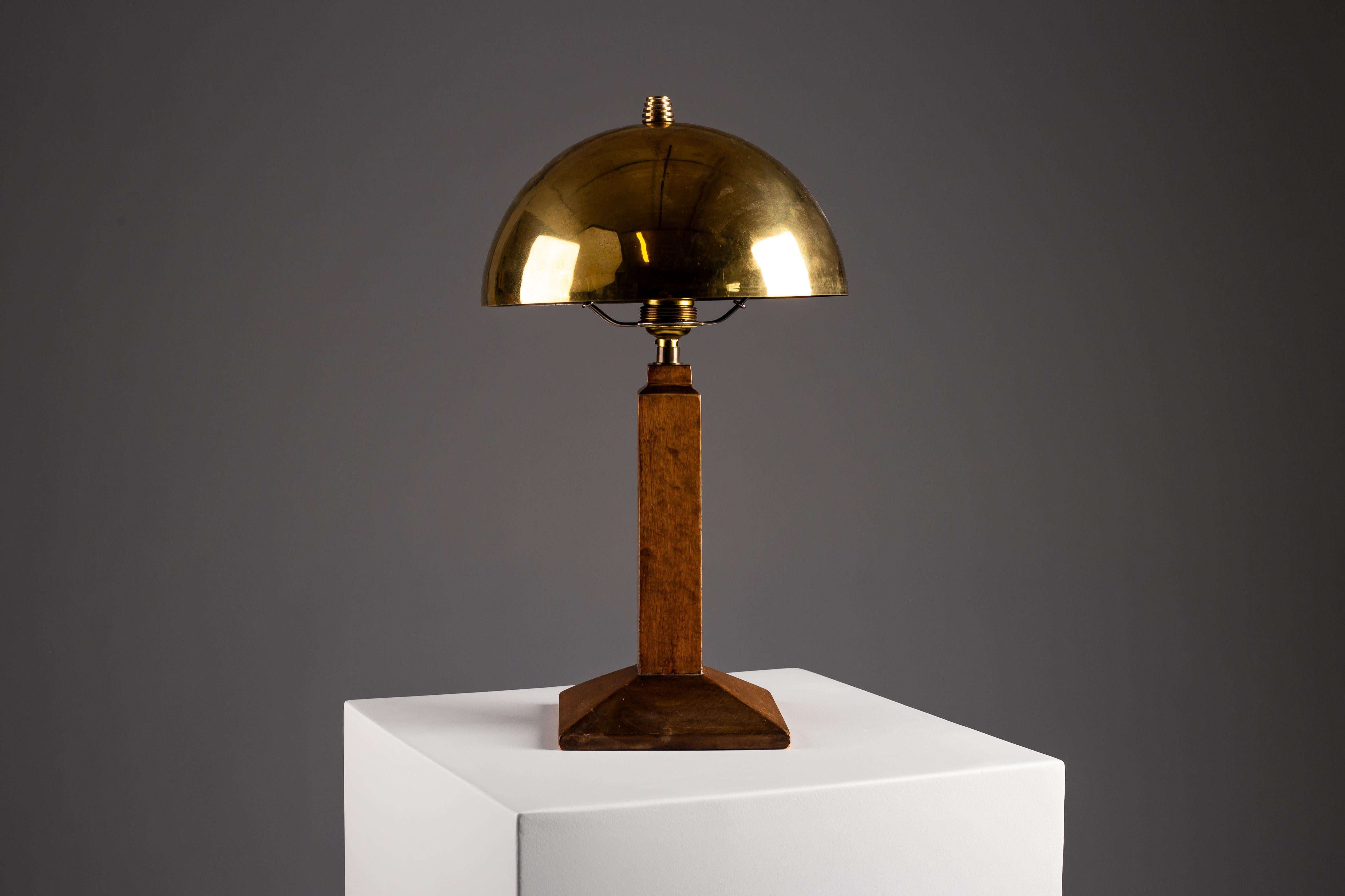 Art Deco wooden table lamp with brass shade For Sale 2