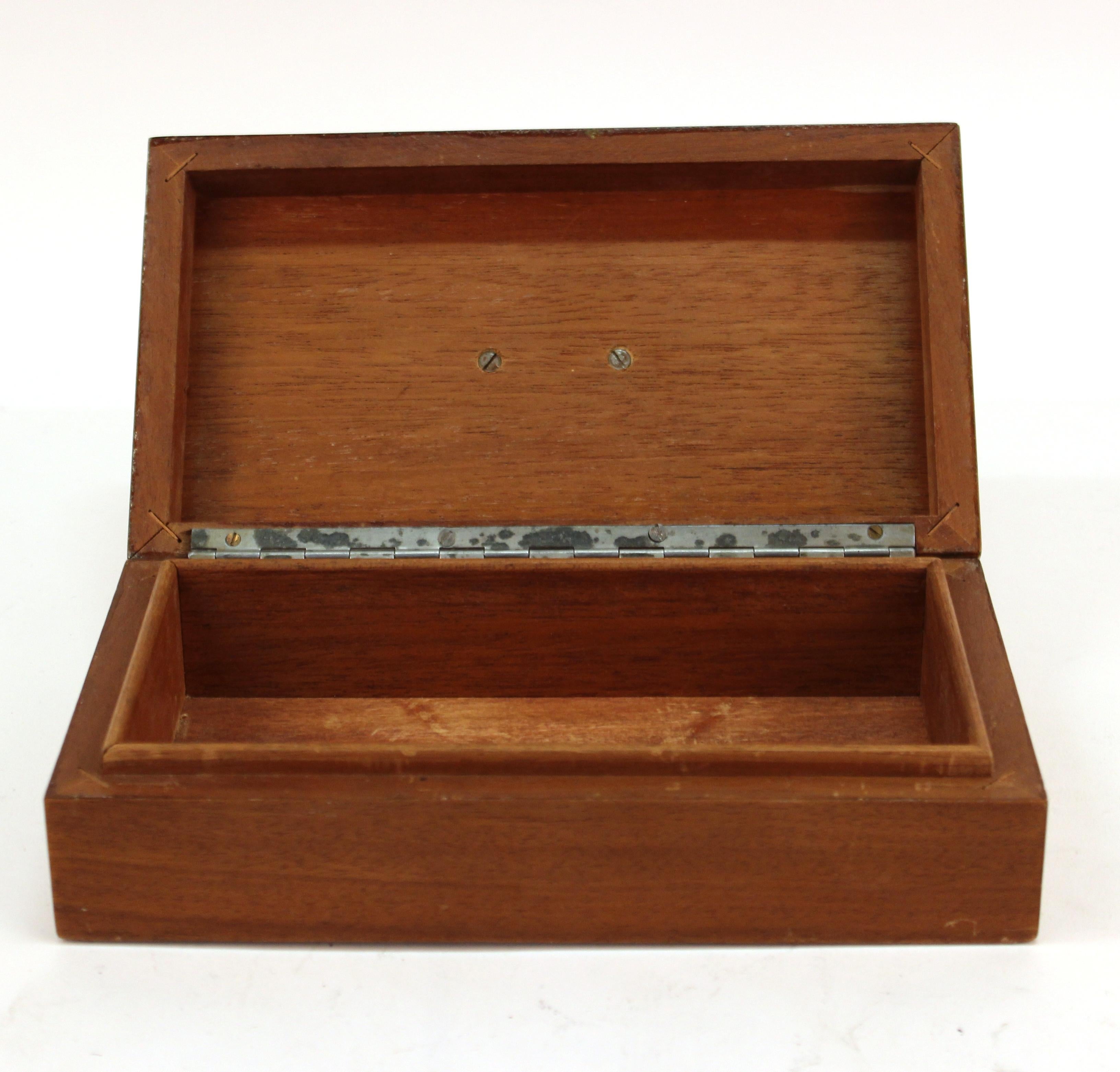 Art Deco Wooden Trinket Box with Metal Handle 3