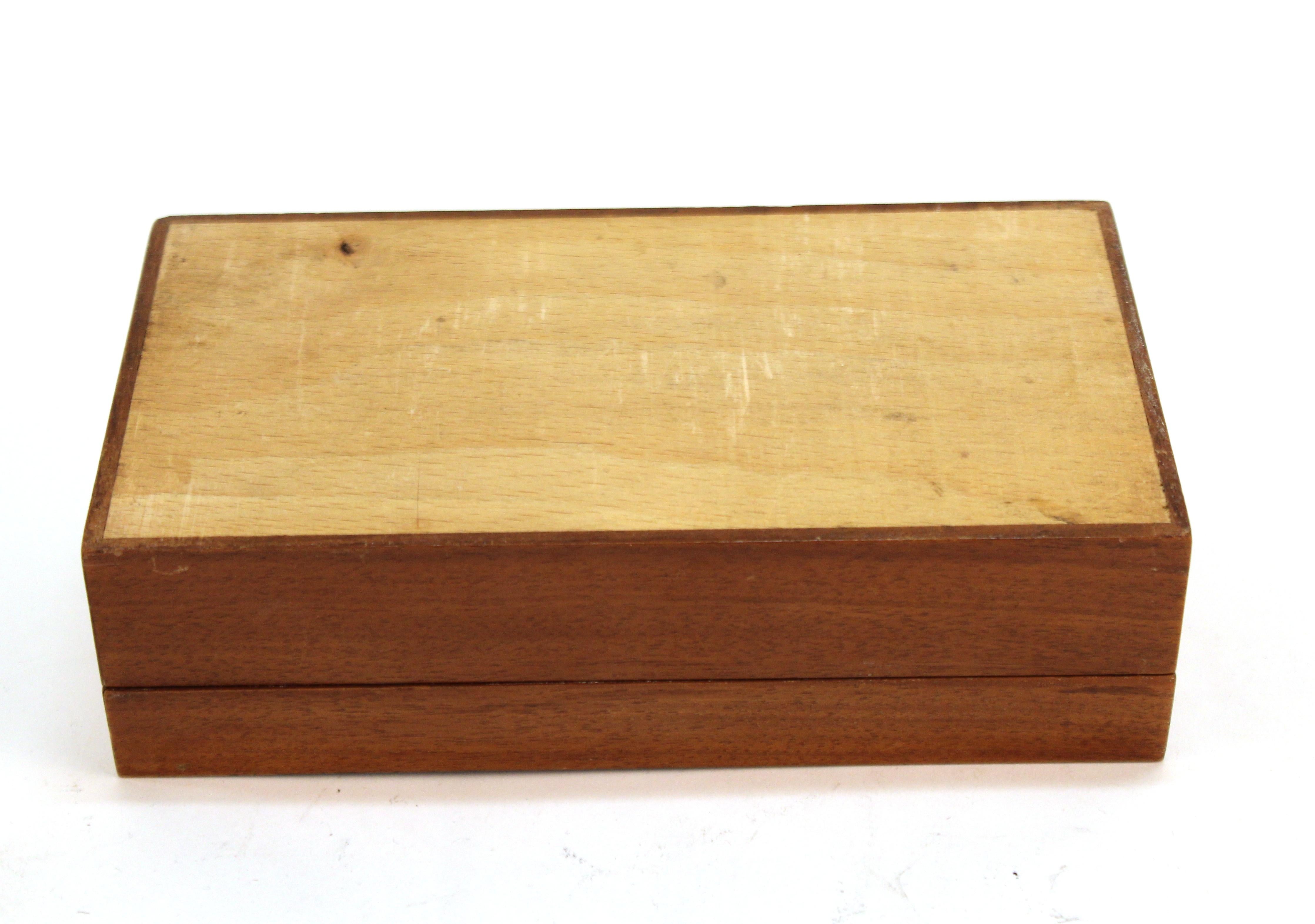 Art Deco Wooden Trinket Box with Metal Handle 4