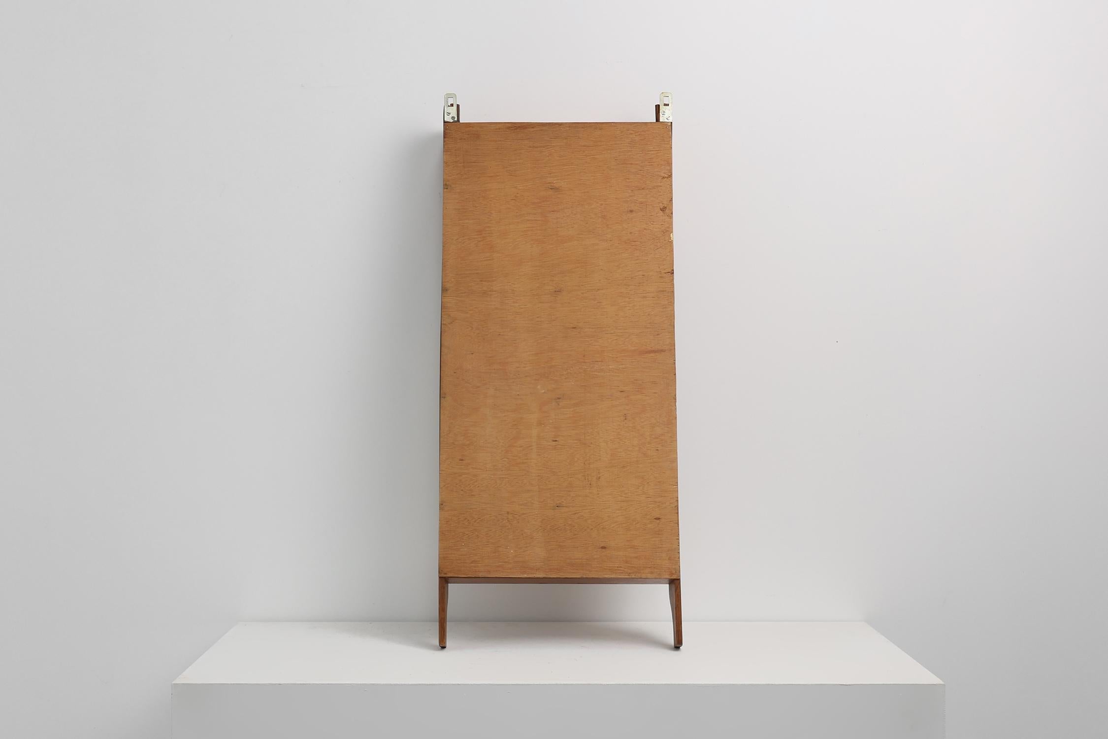 Cabinet mural en bois Art Deco avec porte en miroir et 2 tiroirs, France ca. 1900 en vente 8