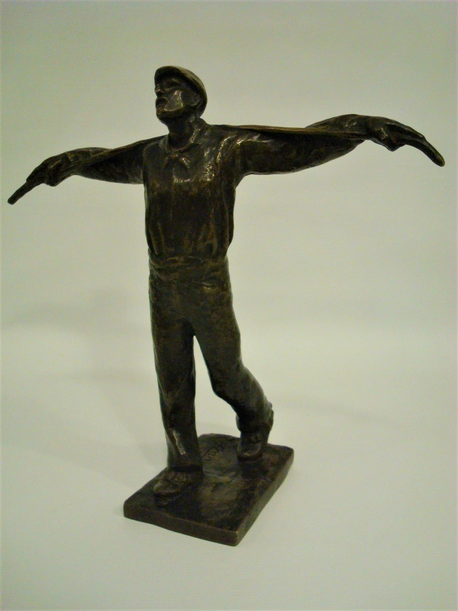 Art Deco Working Man Bronze Sculpture, Edouard Cazaux, France, 1920's In Good Condition For Sale In Buenos Aires, Olivos