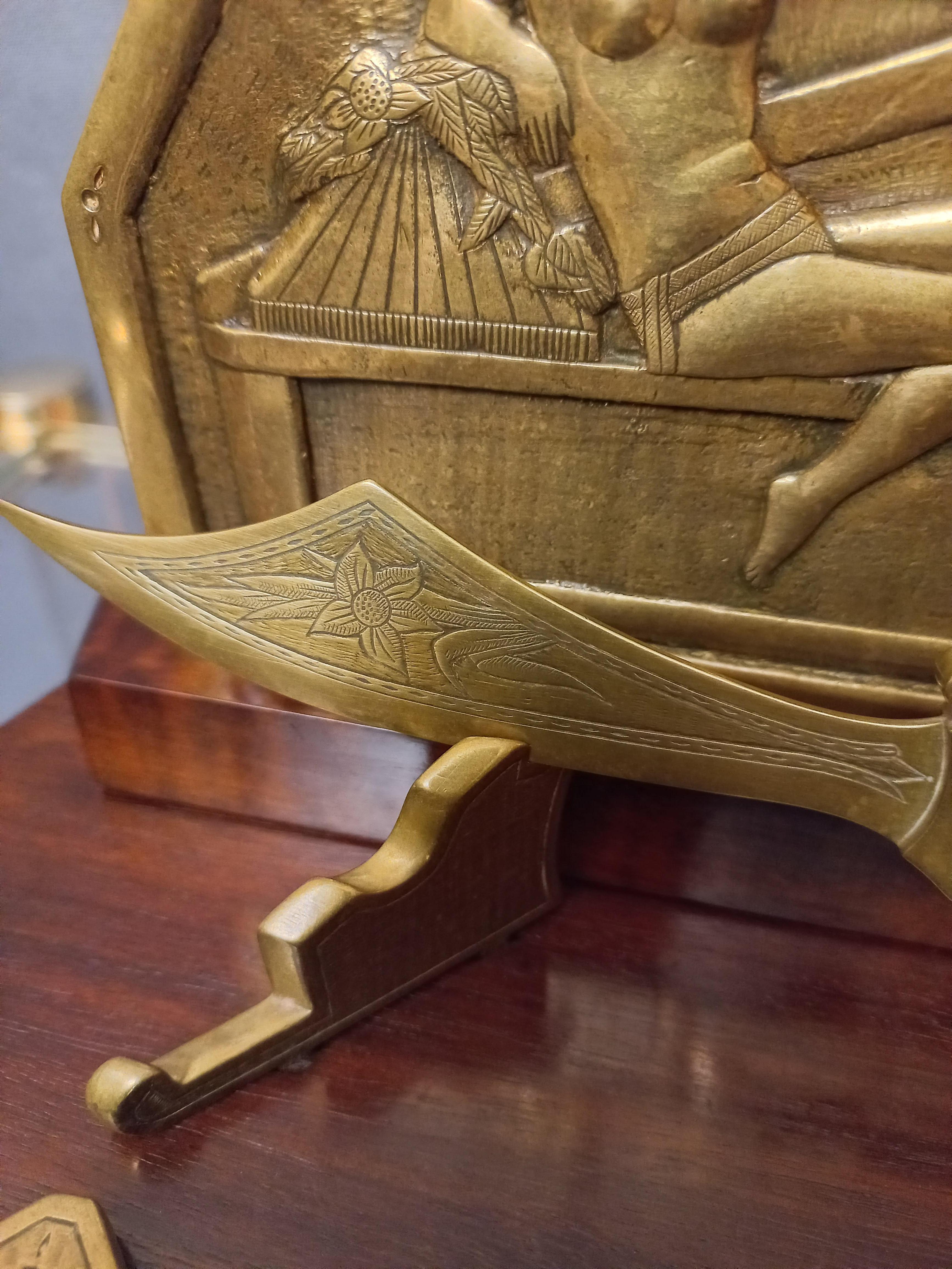 Art Deco Writing Case In Bronze And Exotic Wood. 8 pièces For Sale 2