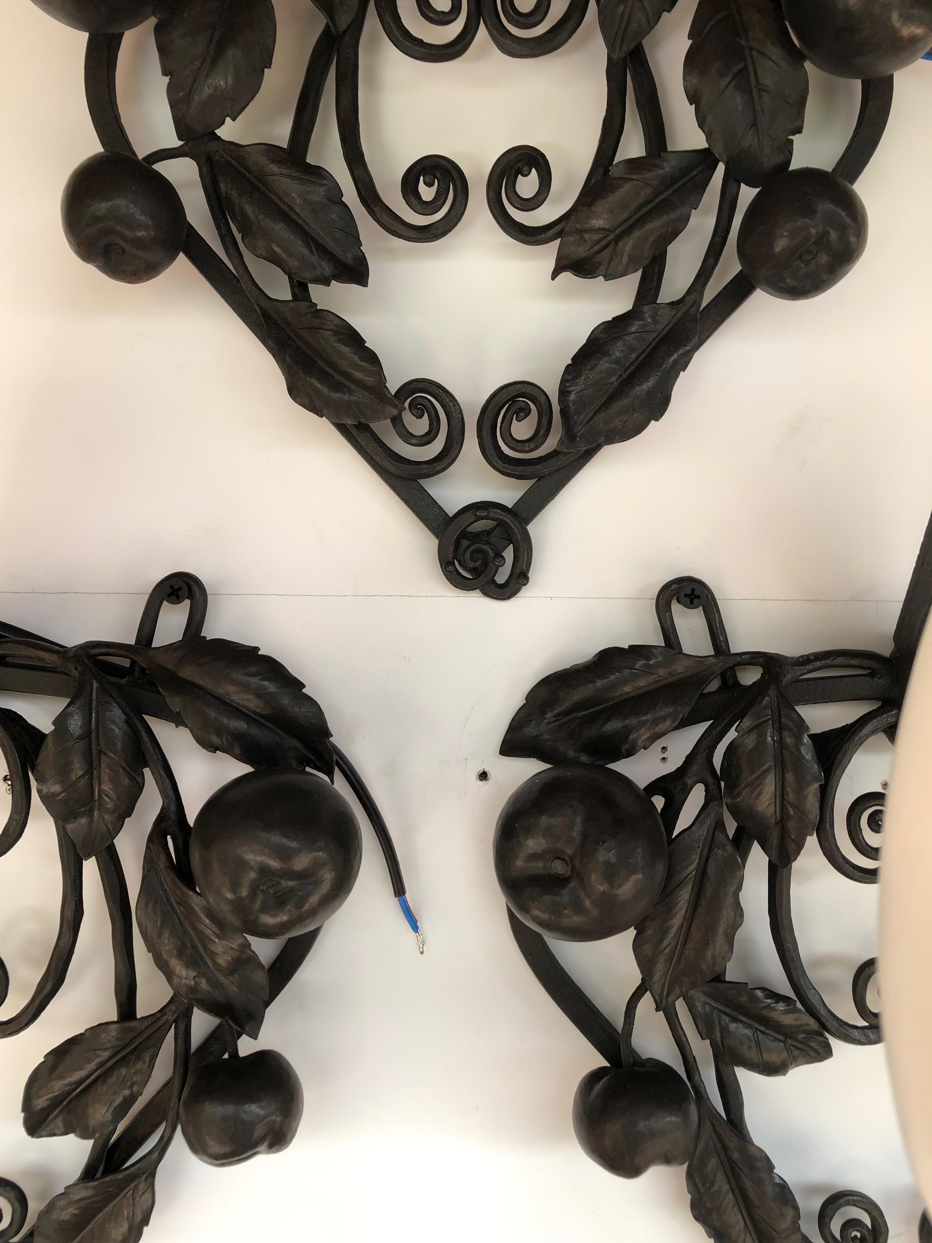 Art Deco Wrought Iron and Alabaster Sconces Suite of 4 For Sale 5
