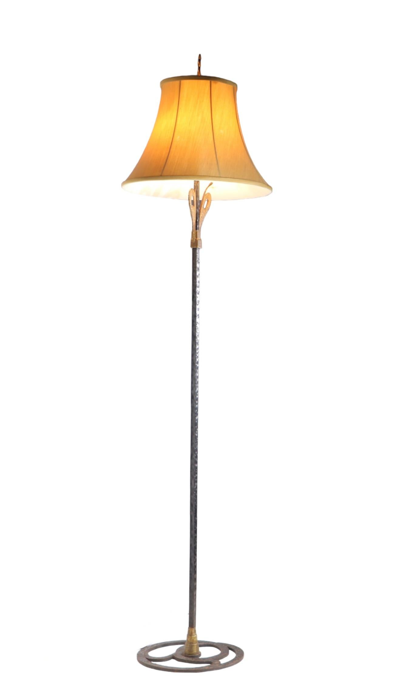  Art Deco Wrought Iron and Brass Floor lamp after Brandt, Bach c. 1920/1930's For Sale 4