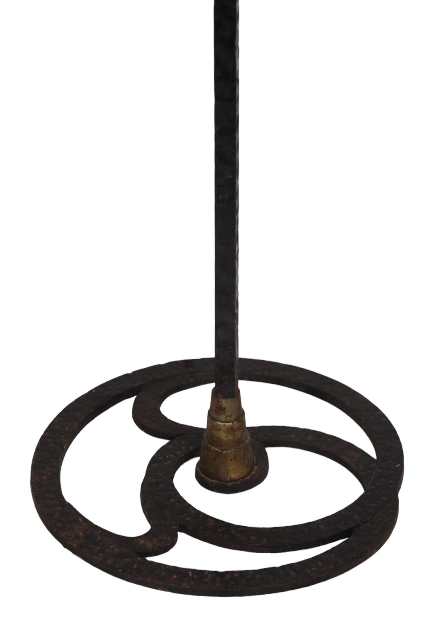  Art Deco Wrought Iron and Brass Floor lamp after Brandt, Bach c. 1920/1930's For Sale 5