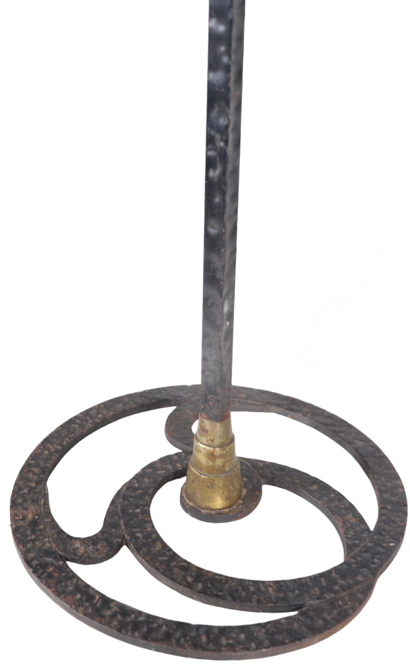  Art Deco Wrought Iron and Brass Floor lamp after Brandt, Bach c. 1920/1930's For Sale 8