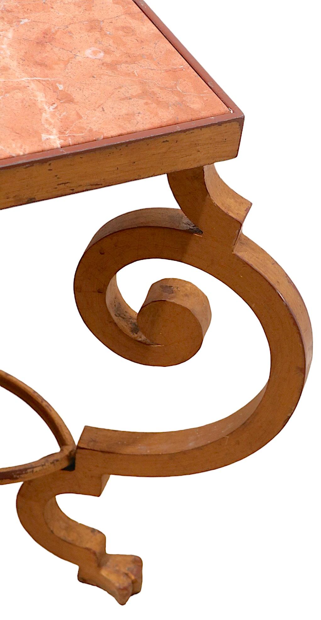 Table Art Déco en fer forgé et marbre rouge d'après Subes  de  Hôtel Nevele en vente 4