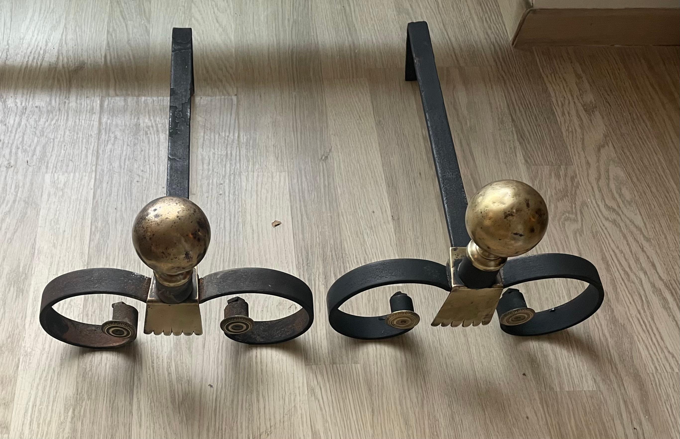 Andirones Art Decó de hierro forjado al estilo de. Gilbert Poillerat, Francia 1935. Hierro forjado en venta