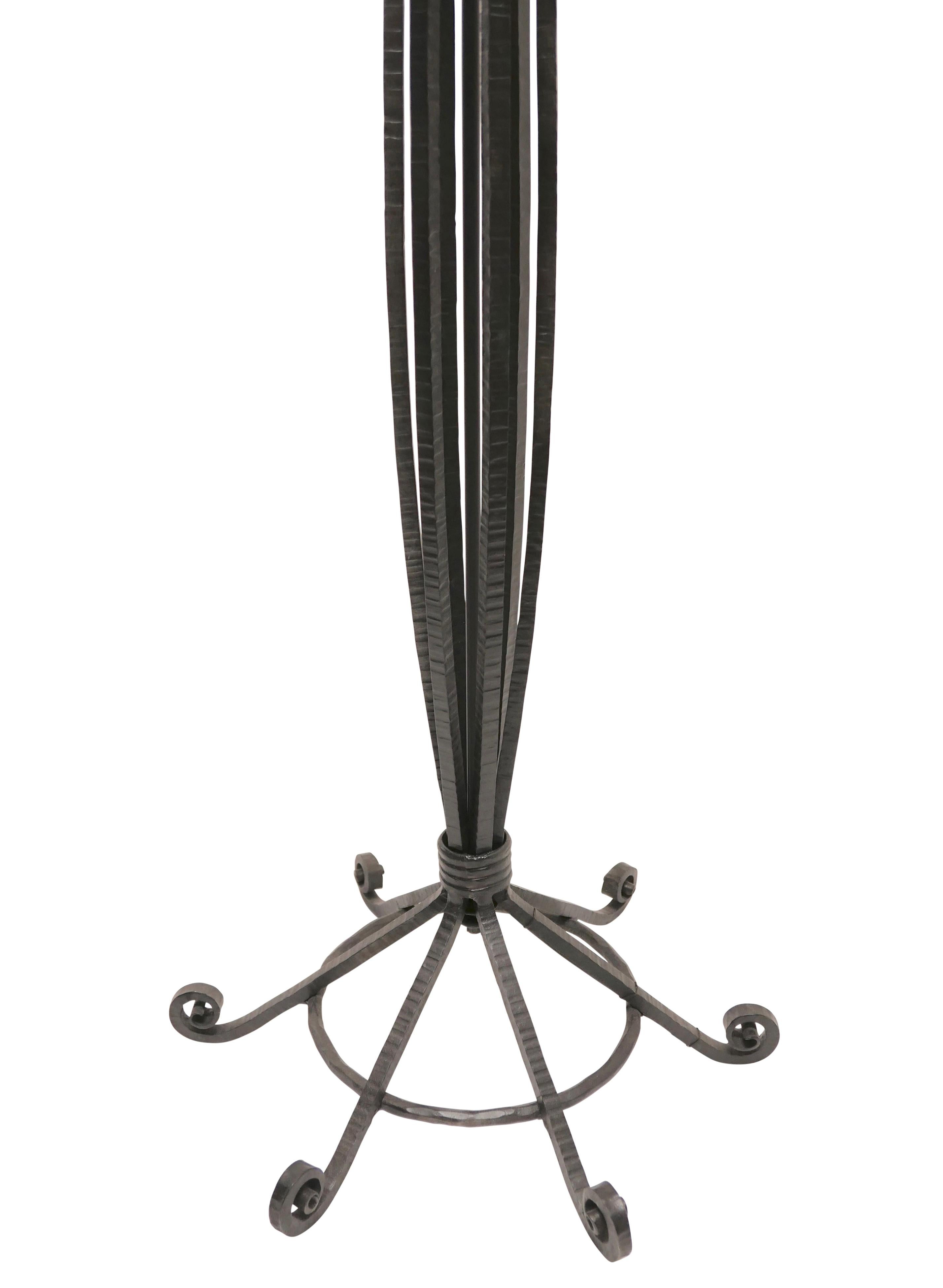 Art Deco Wrought Iron Floor Lamp with Alabaster Shade, French, circa 1920 For Sale 3