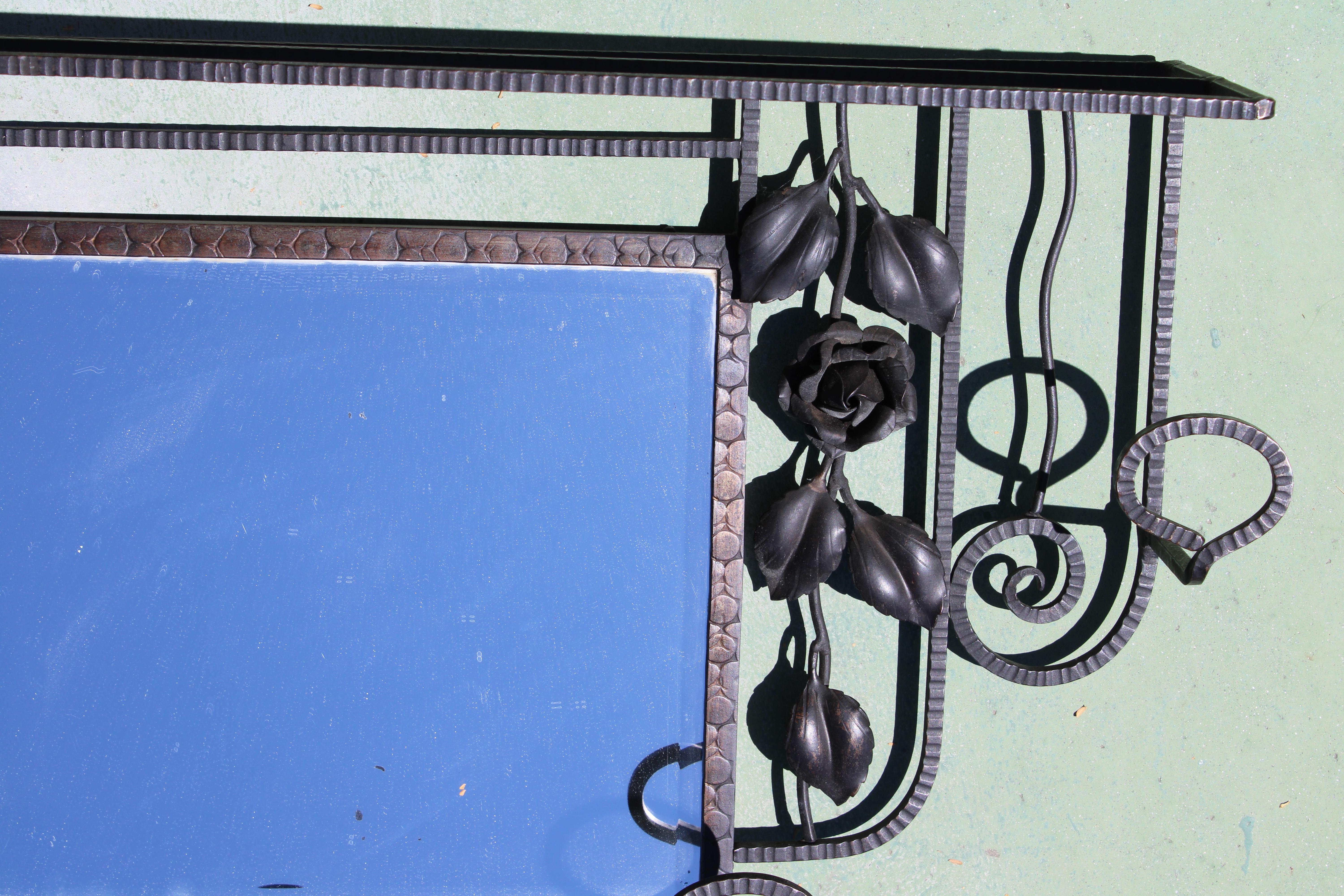 Américain Art Deco Wrought Iron Hall Mirror (miroir de salle) en vente