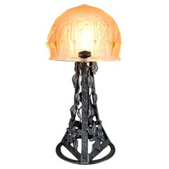 Lámpara Art Decó de hierro forjado y cúpula de cristal, de Bartelemie, Francia, circa 1925