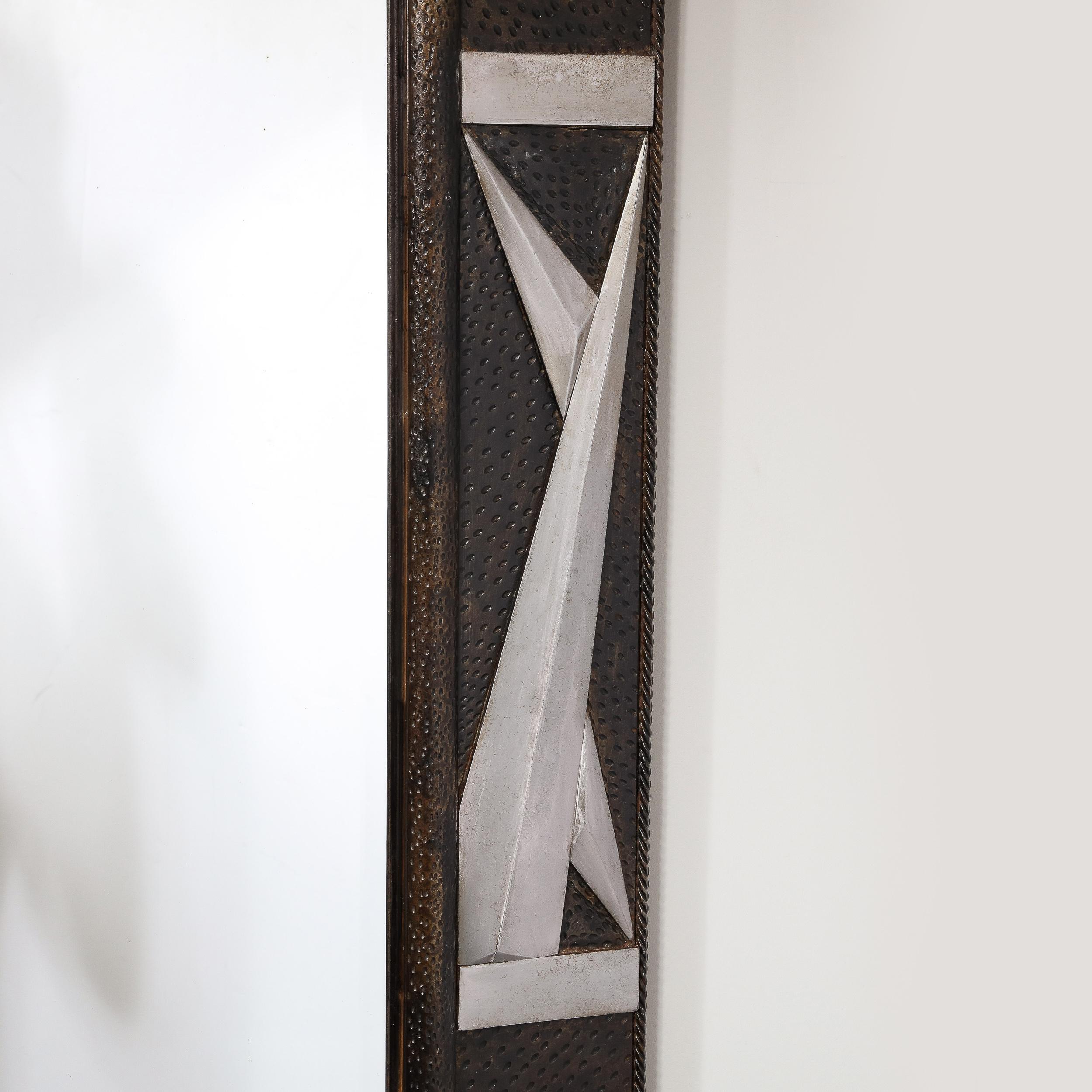 Miroir Art Déco en fer forgé avec détails géométriques stylisés cubistes  en vente 4