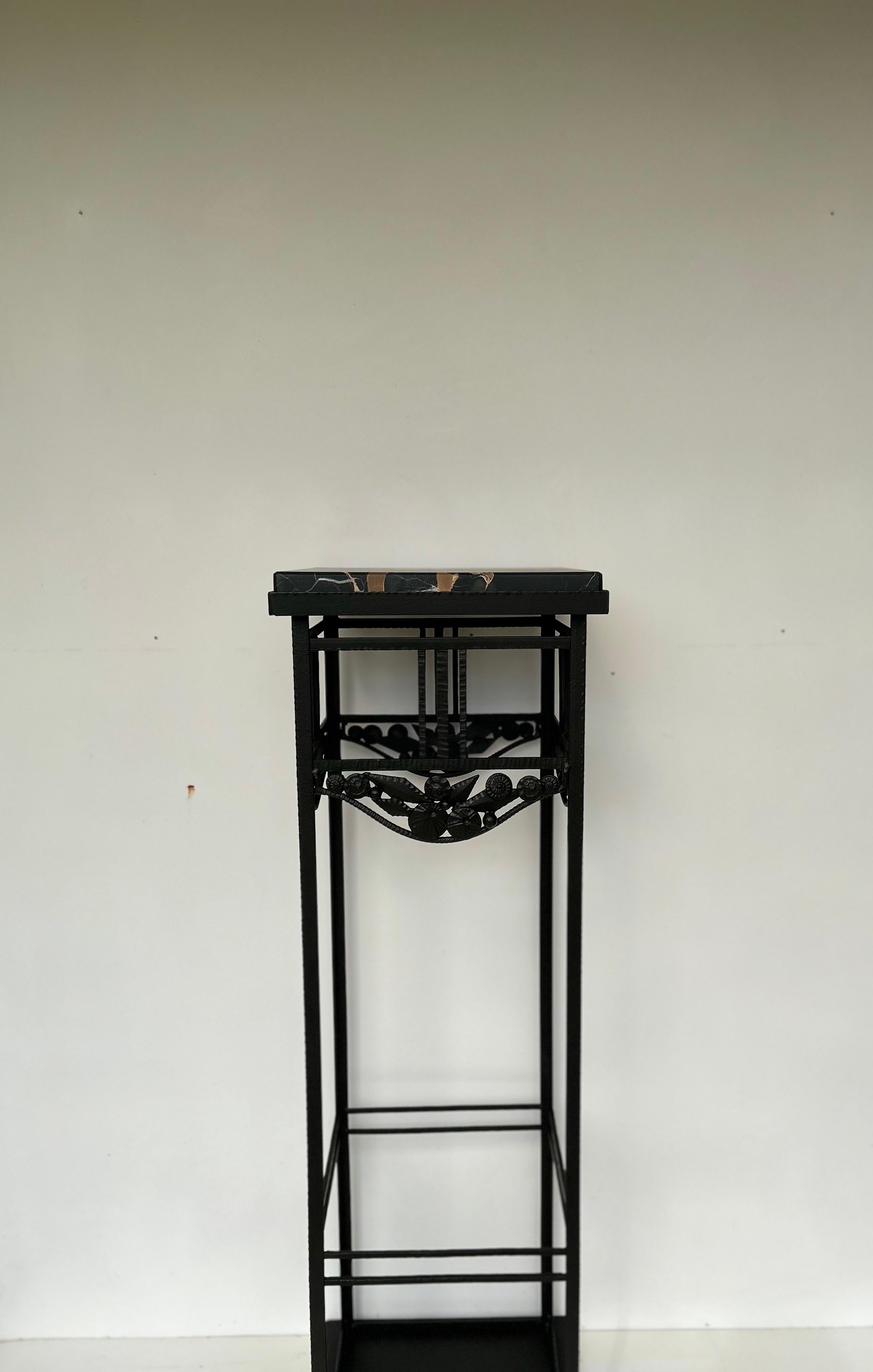 French Art Deco Wrought Iron Pedestal Attributed To Fag (marcel Vasseur) For Sale