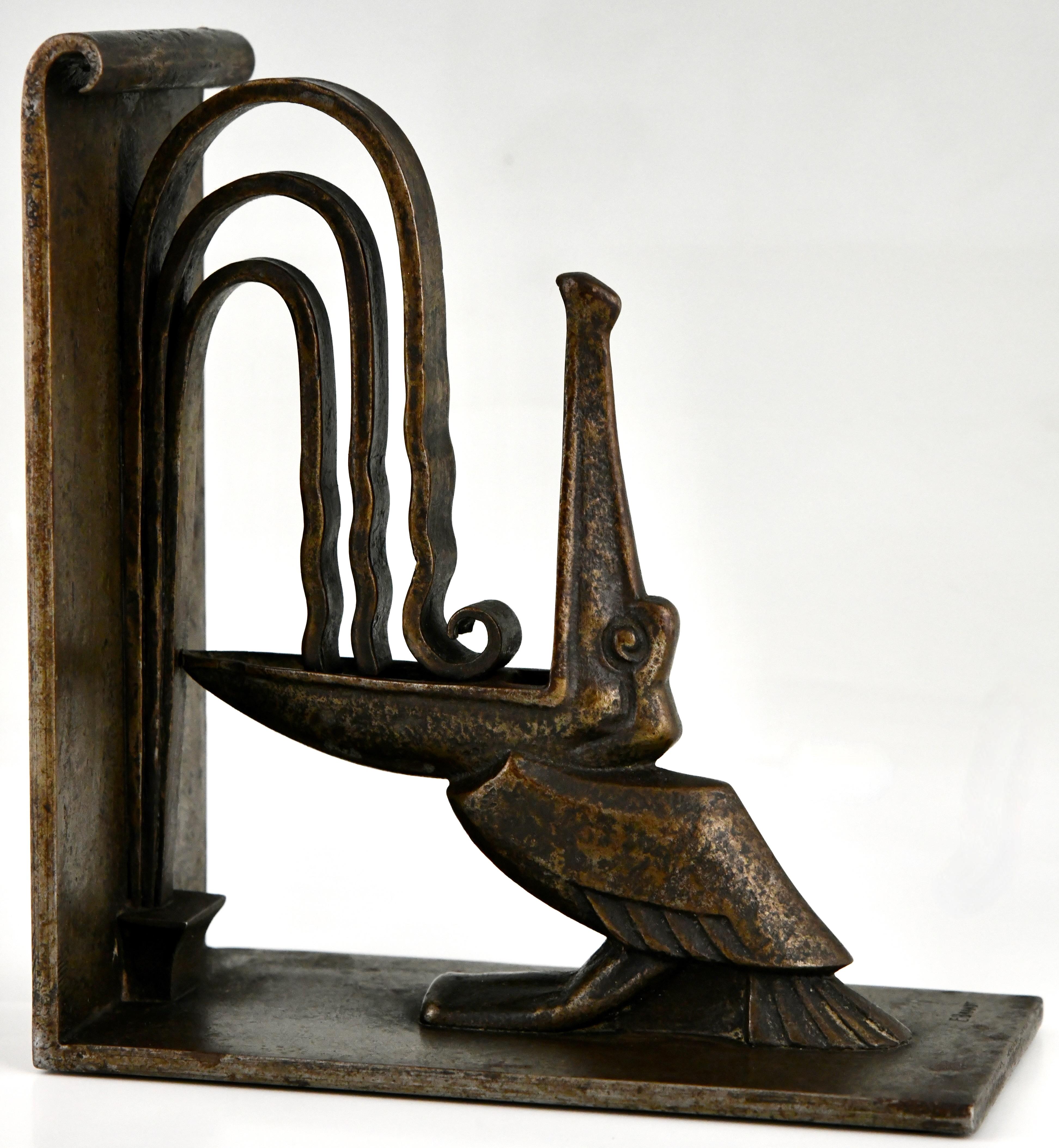 Art Deco wrought iron pelican bookends by Edgar Brandt  France 1924. For Sale 2