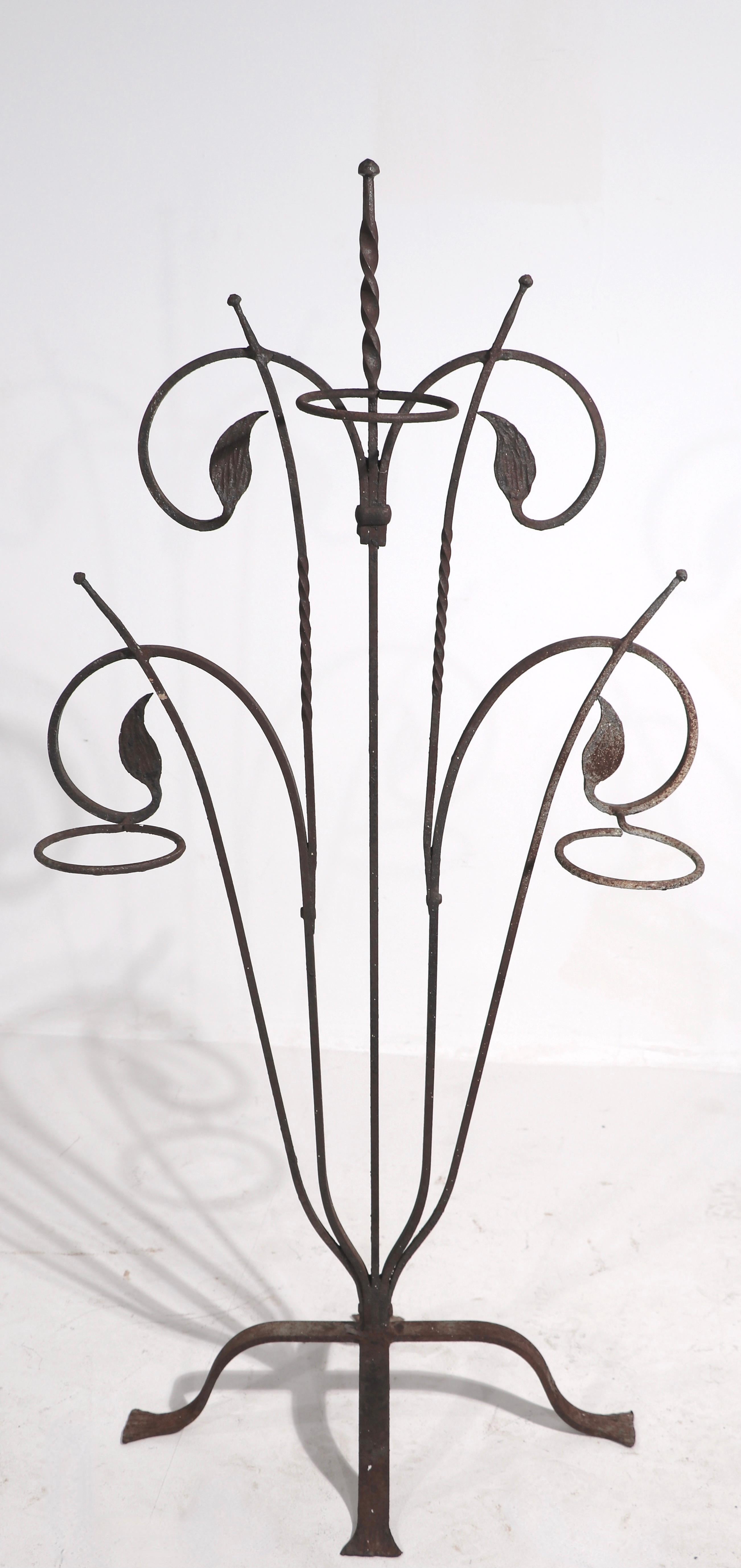 Art Deco Wrought Iron Plant Stand att. to Salterini In Good Condition For Sale In New York, NY