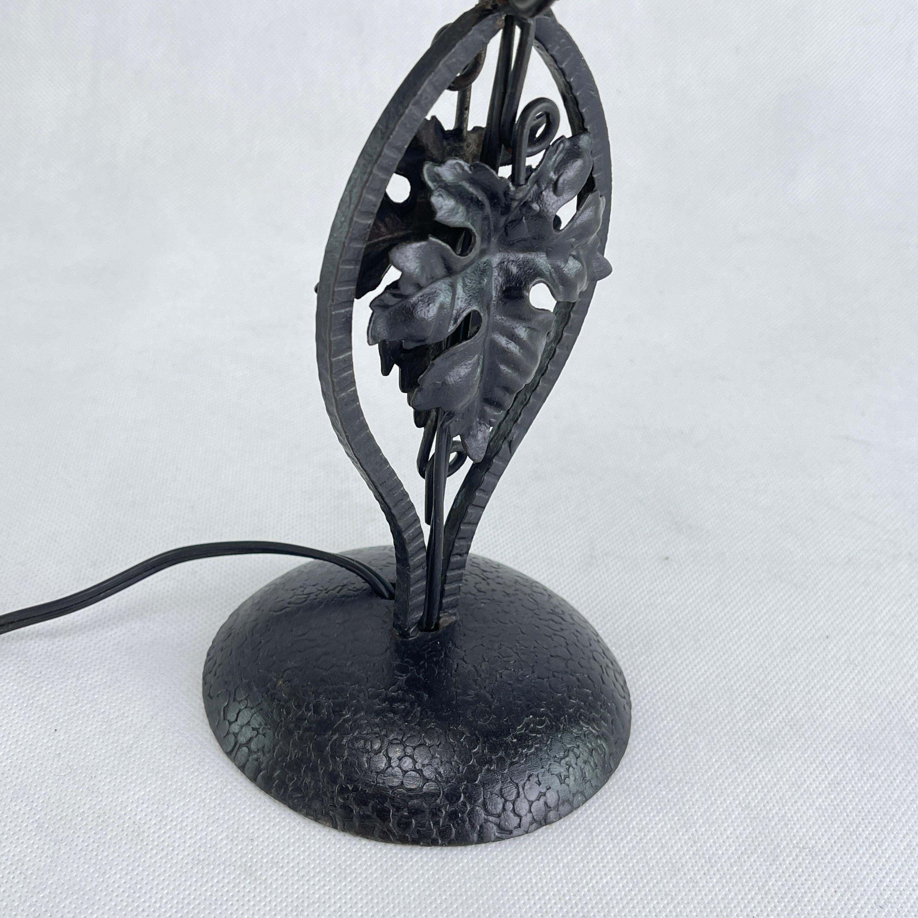 Art Deco wrought iron Table Lamp, 1940s In Good Condition For Sale In Saarburg, RP