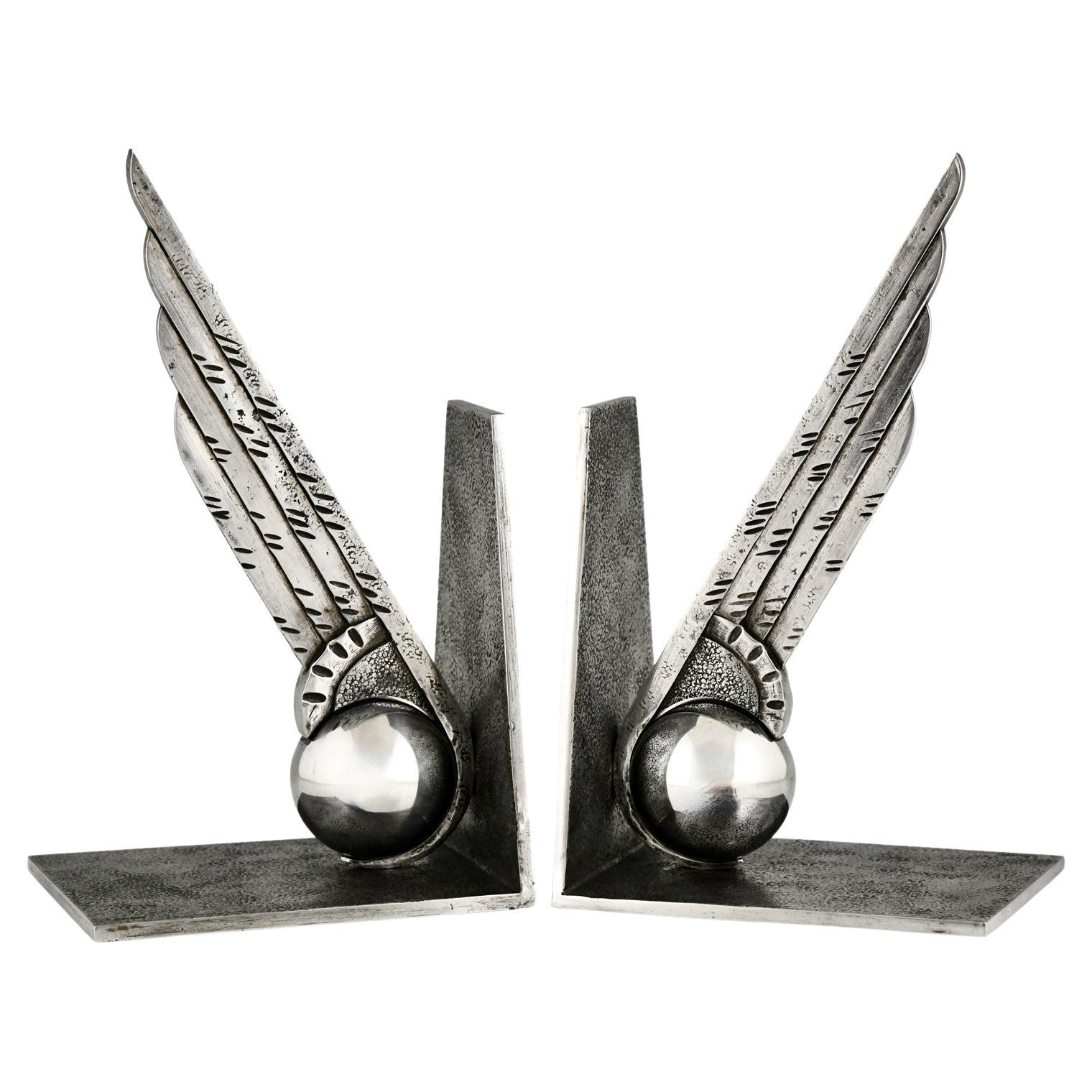 Buchstützen aus Schmiedeeisen mit Flügeln im Art déco-Stil von Edgar Brandt, Frankreich 1930