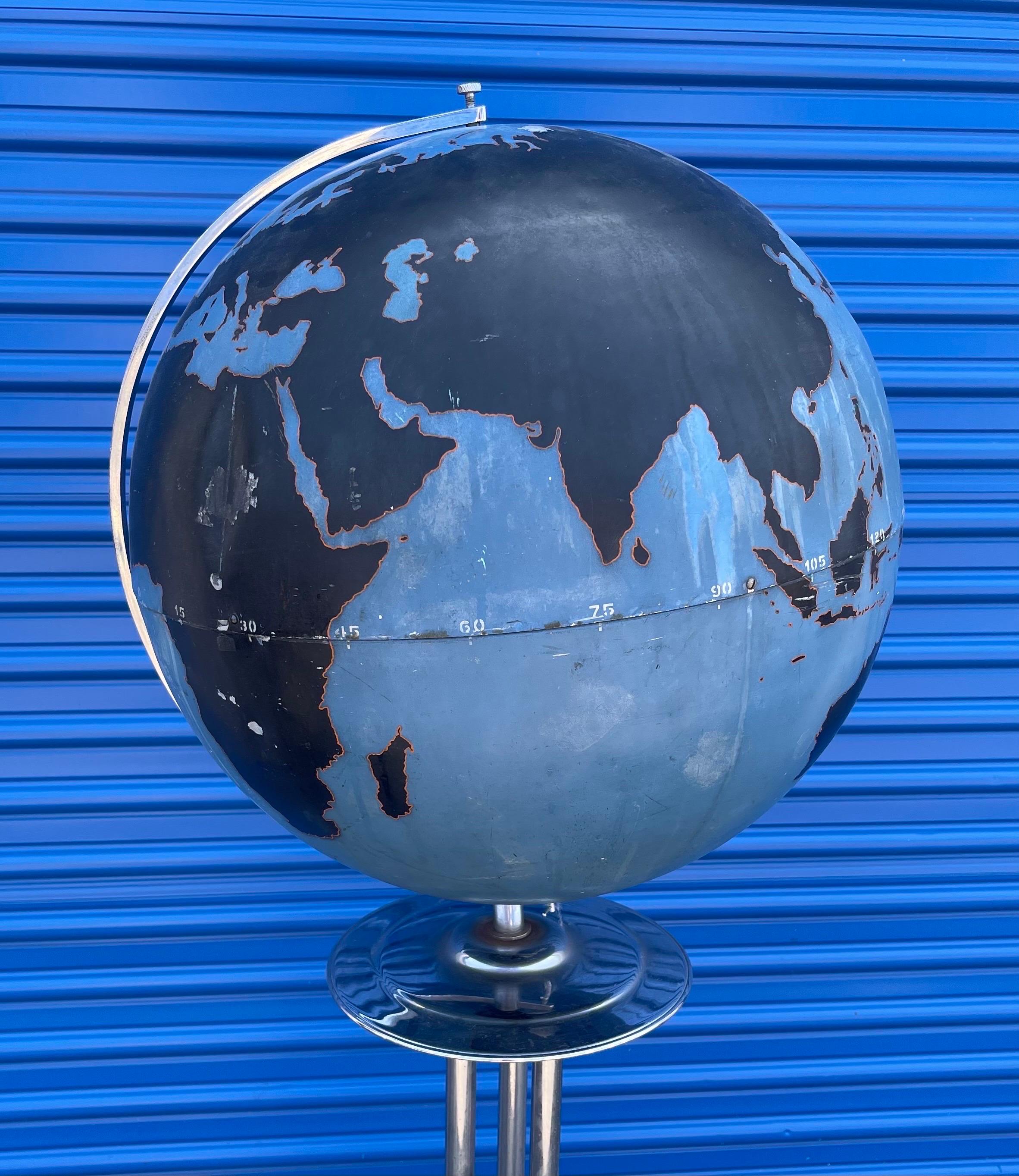 Art Deco WWII Military Strategy Chalk Teaching Globe on Stand by Denoyer-Geppert For Sale 4