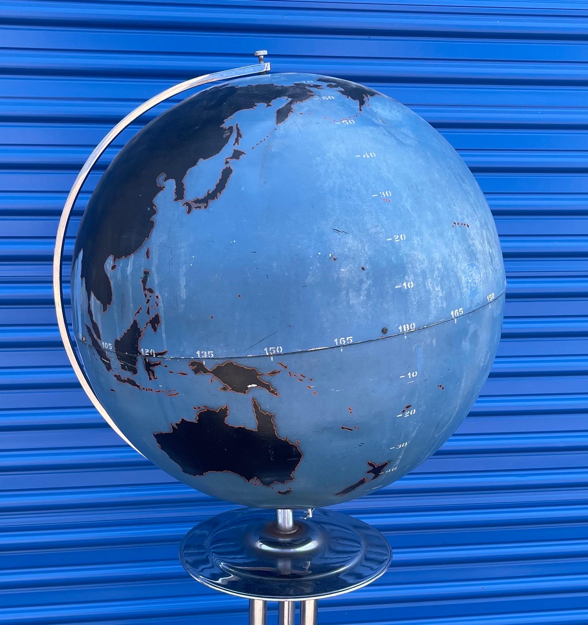Art Deco WWII Military Strategy Chalk Teaching Globe on Stand by Denoyer-Geppert For Sale 5