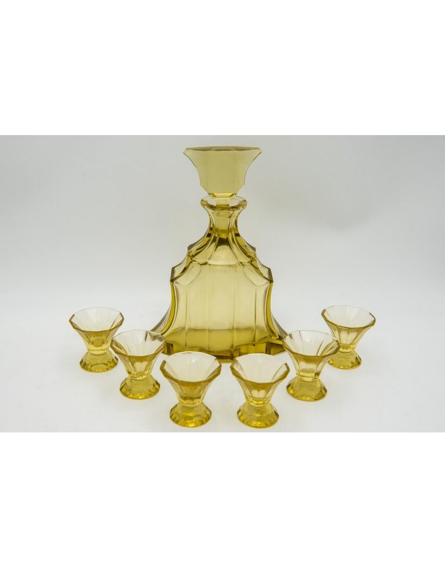 Glass Art Deco yellow crystal decanter liqueur set, Czech Republic, 1930s. For Sale