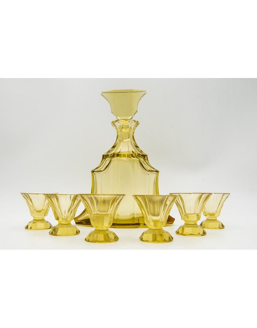 Art Deco yellow crystal decanter liqueur set, Czech Republic, 1930s. For Sale 1