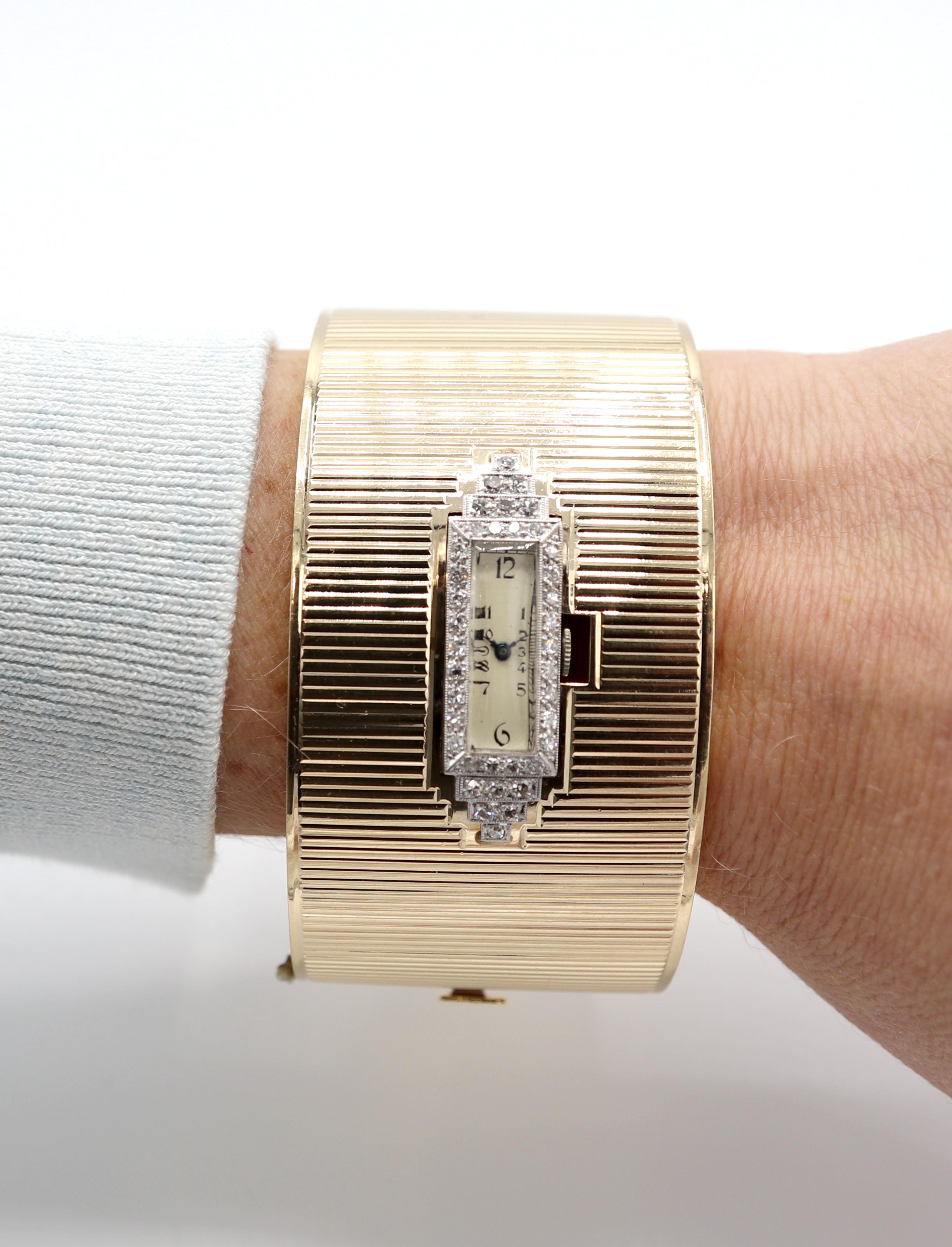 Art Deco Gelbgold & Platin Diamant Scharnier-Uhr-Armreif (Einfacher Schliff)