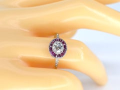 Art Deco Yellow Gold Ring with Central Diamond Surrounded by Ruby