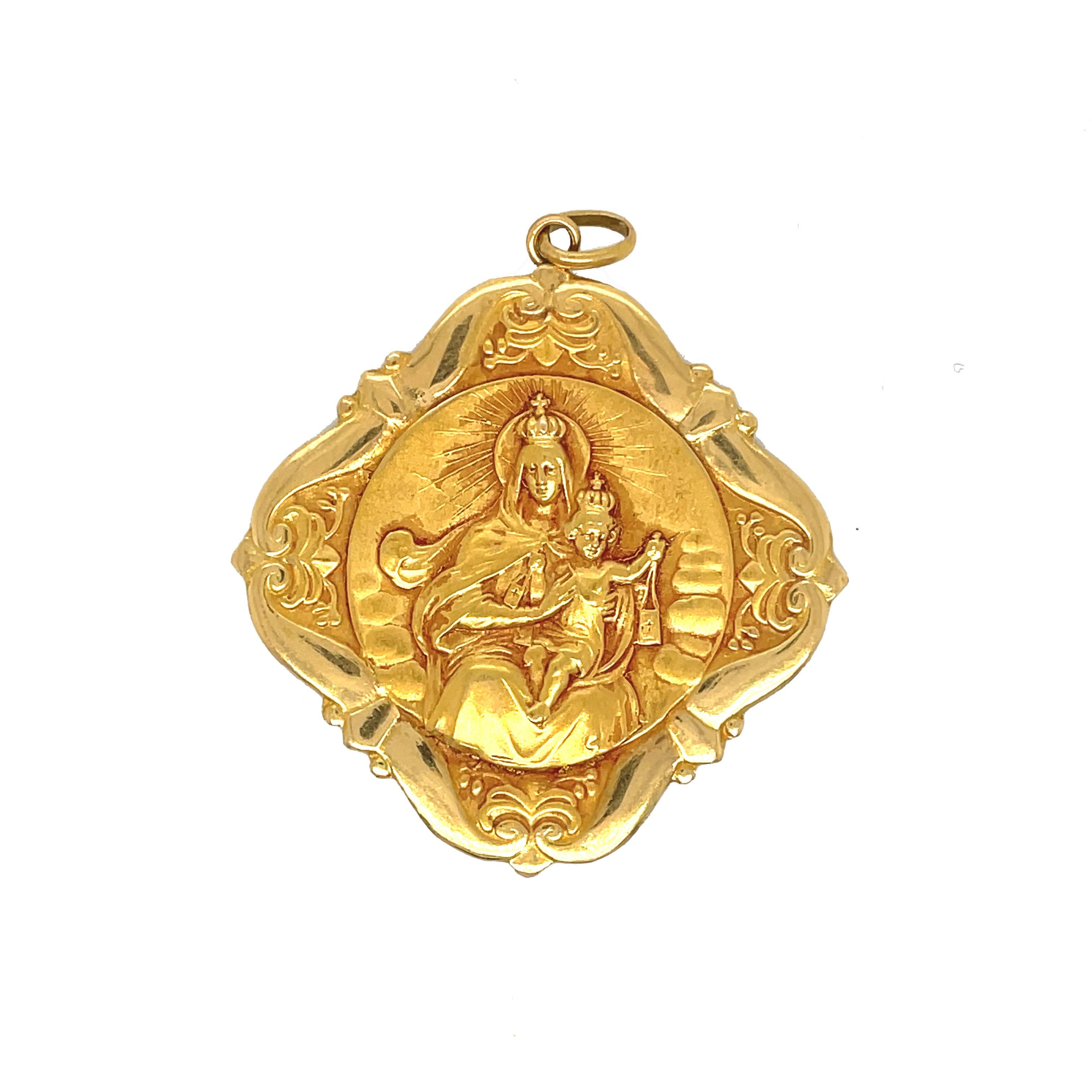 mother and child pendant gold