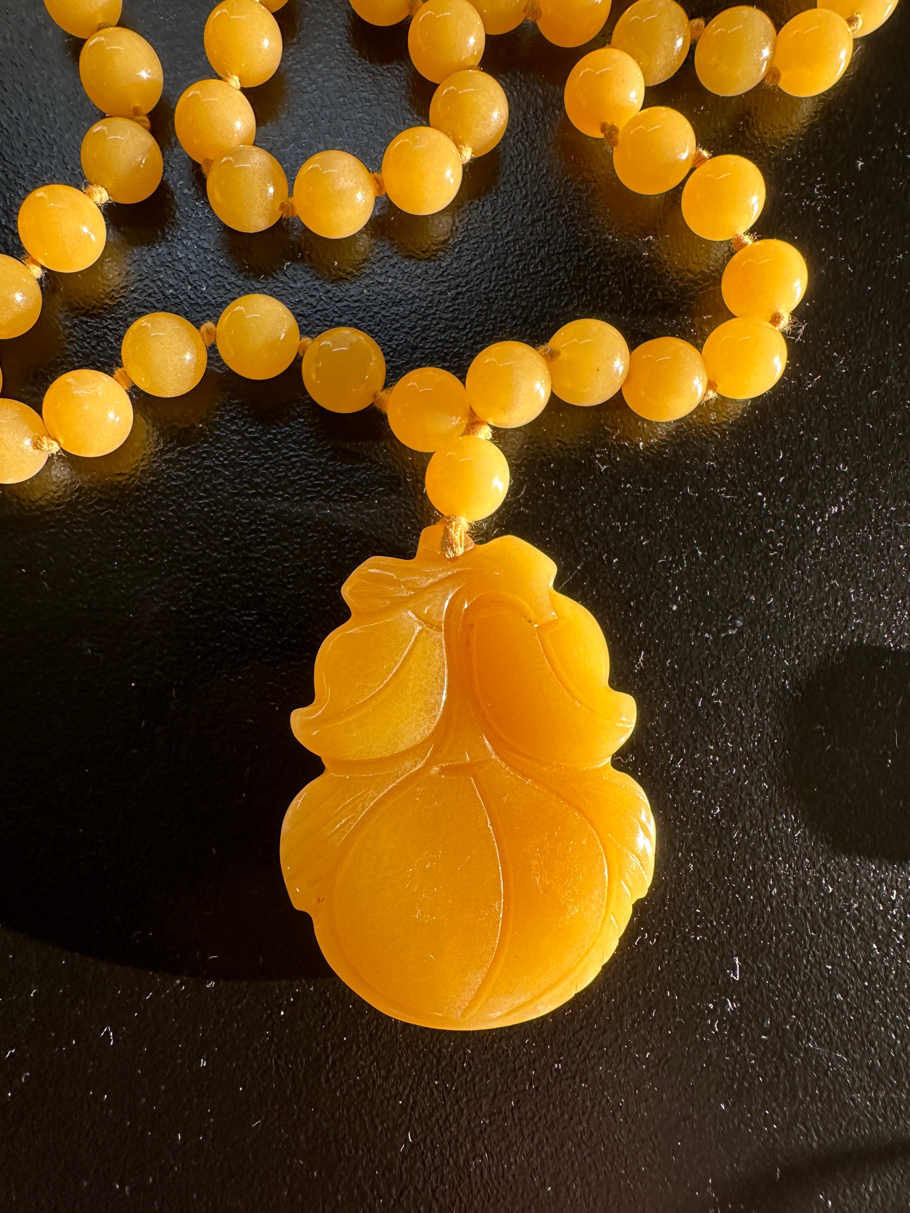 Women's or Men's Art Deco Yellow Jade Carved Fruit Pendant Necklace 29 Inches 10mm Jade Beads For Sale