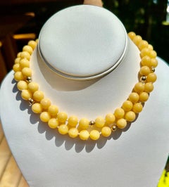 Art Deco Gelbe Jade-Halskette 30 Zoll 14 Karat Gelbgold 11mm Jade Perlen