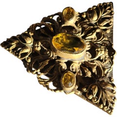 Art Deco Gelb Strass Messing Kleid Clip mit Filigran, 1930er Jahre