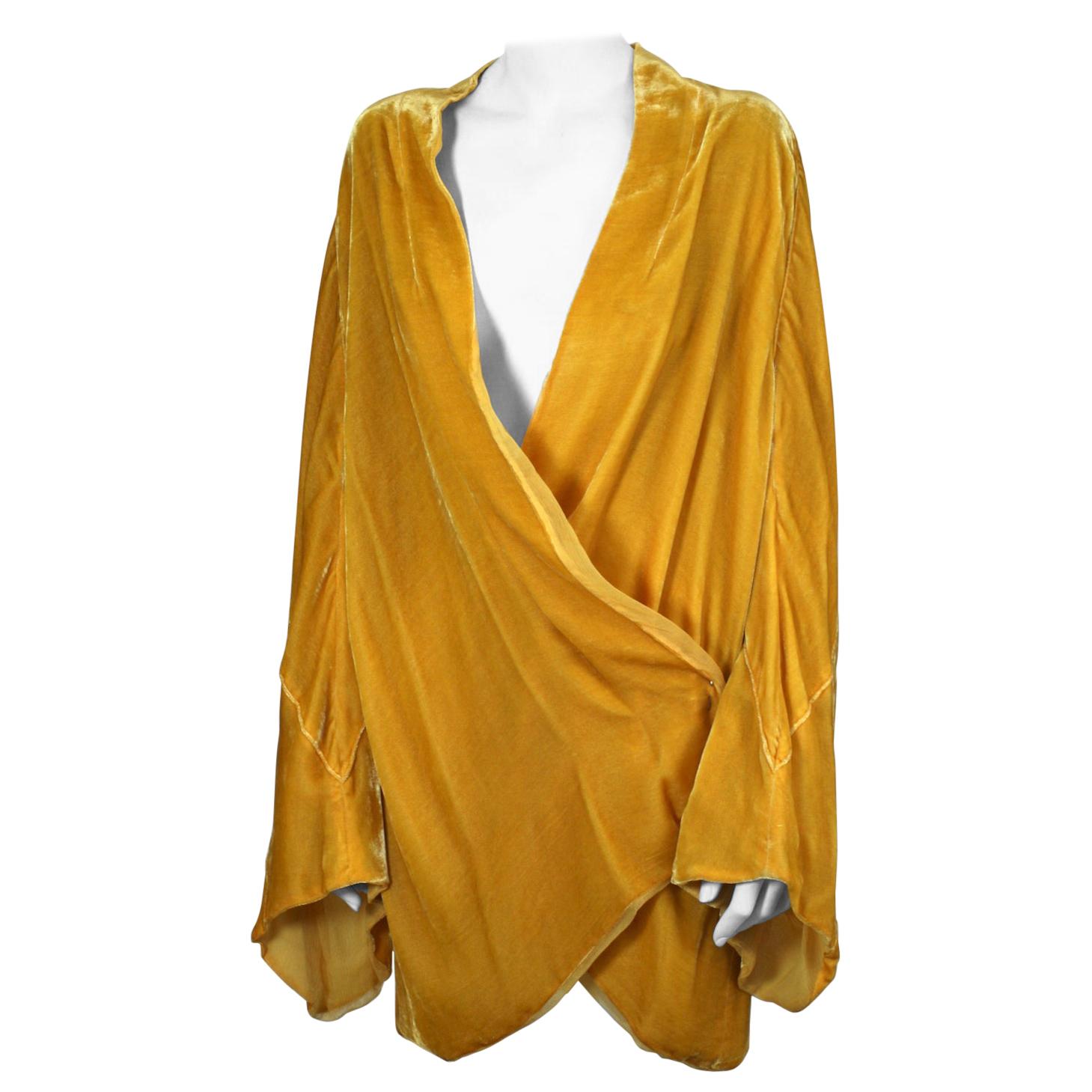 Art Deco Yellow Silk Velvet Dressing Jacket
