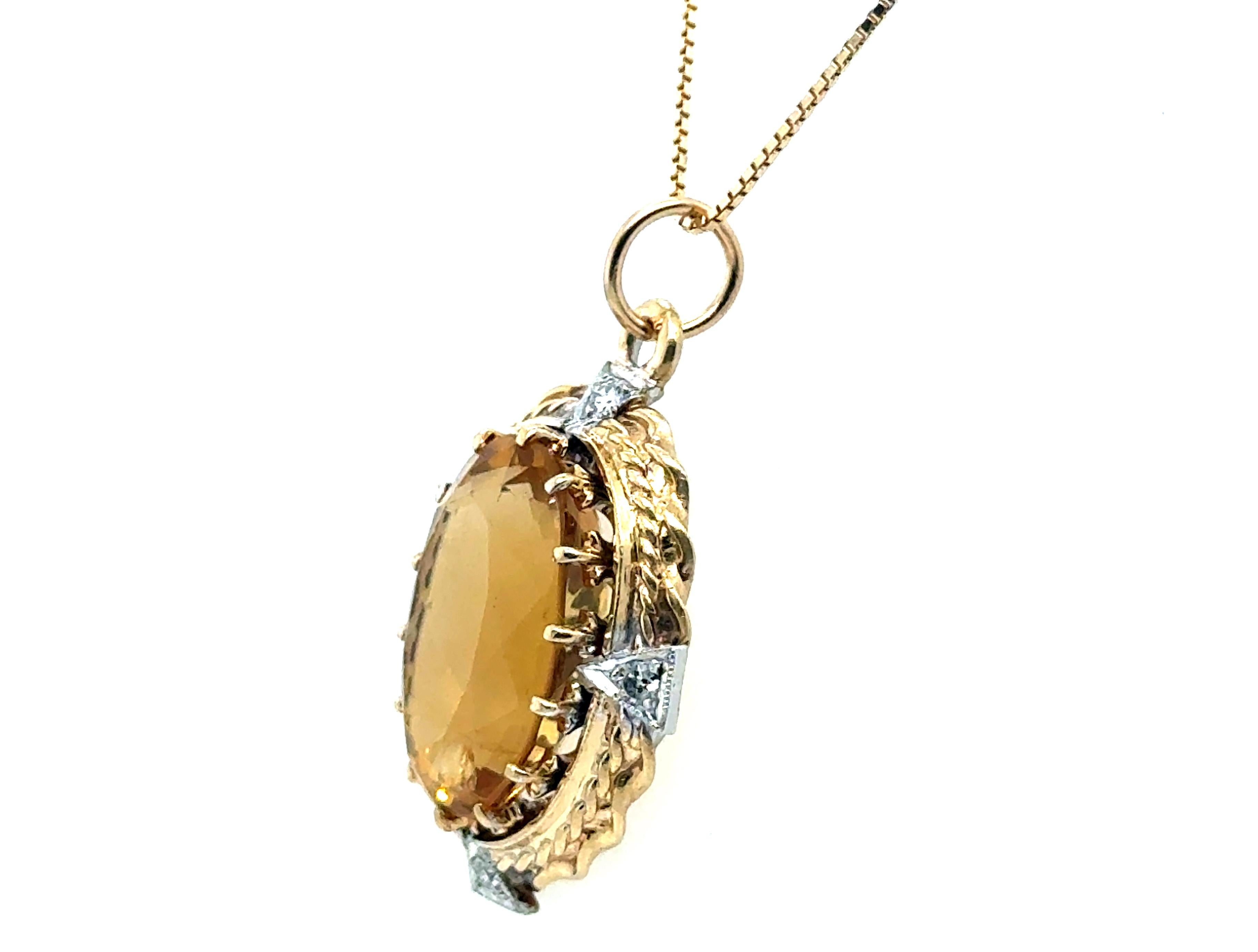 Taille ovale Pendentif Art déco ancien 12 carats 14 carats, diamants et topaze jaune, années 1930-1940 en vente