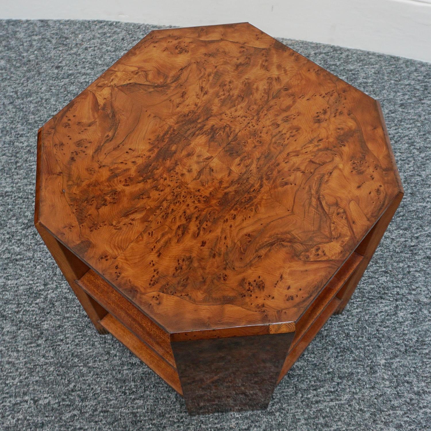 Art Deco Yew Wood Side Table by Waring & Gillow Ltd, circa 1935 1