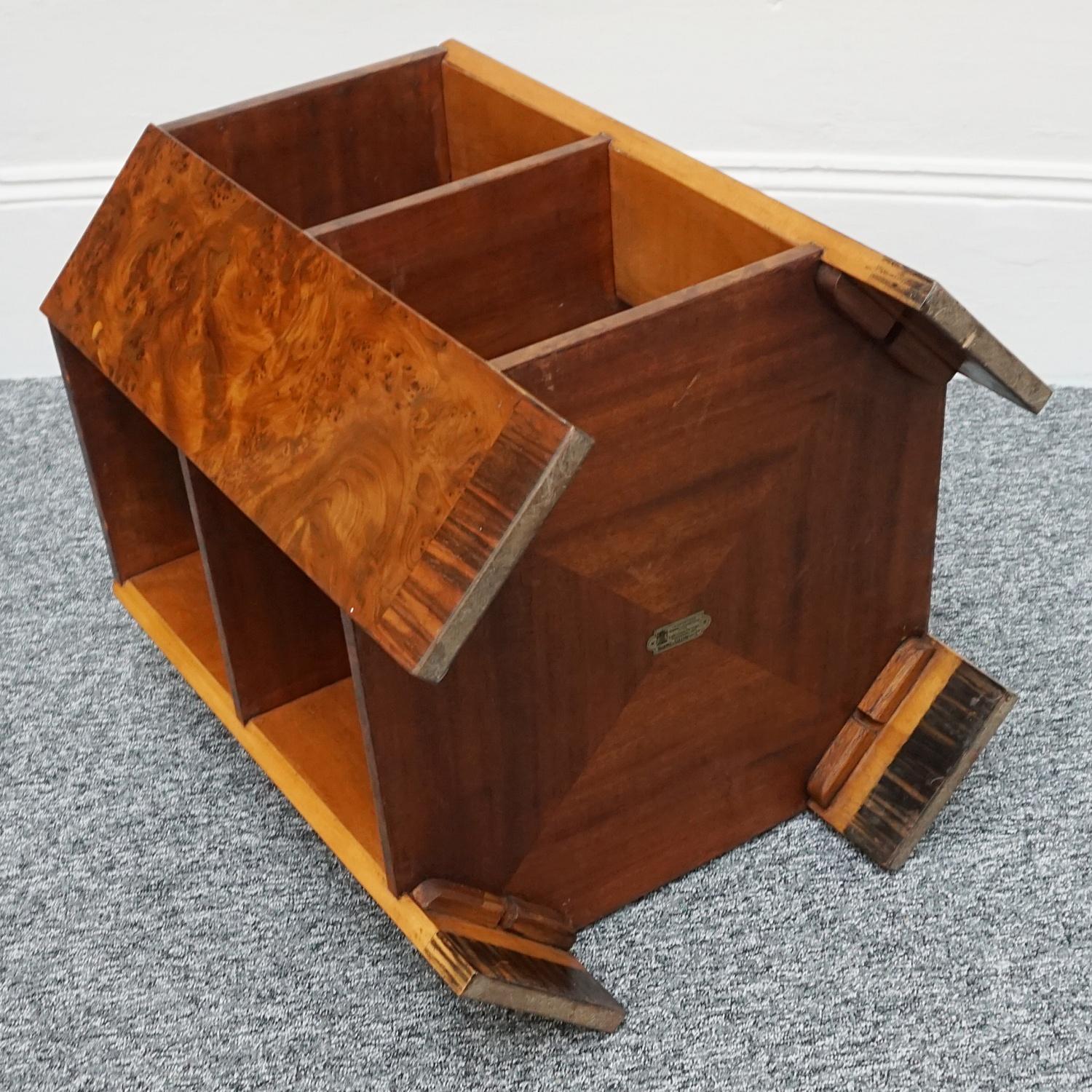 Art Deco Yew Wood Side Table by Waring & Gillow Ltd, circa 1935 2
