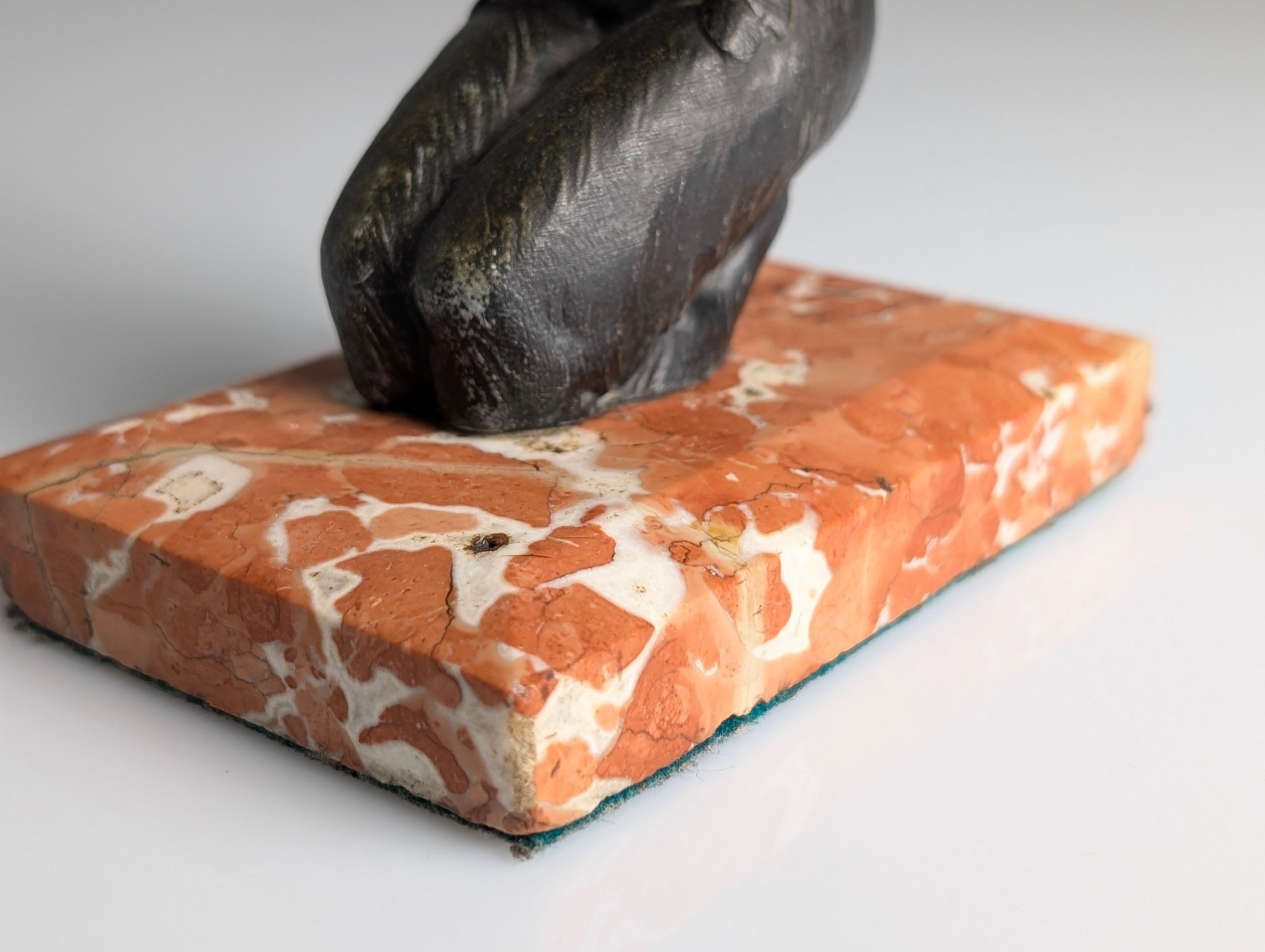 Francese Scultura Art Deco di giovane fauno con flauto di Pan degli anni '20 in vendita