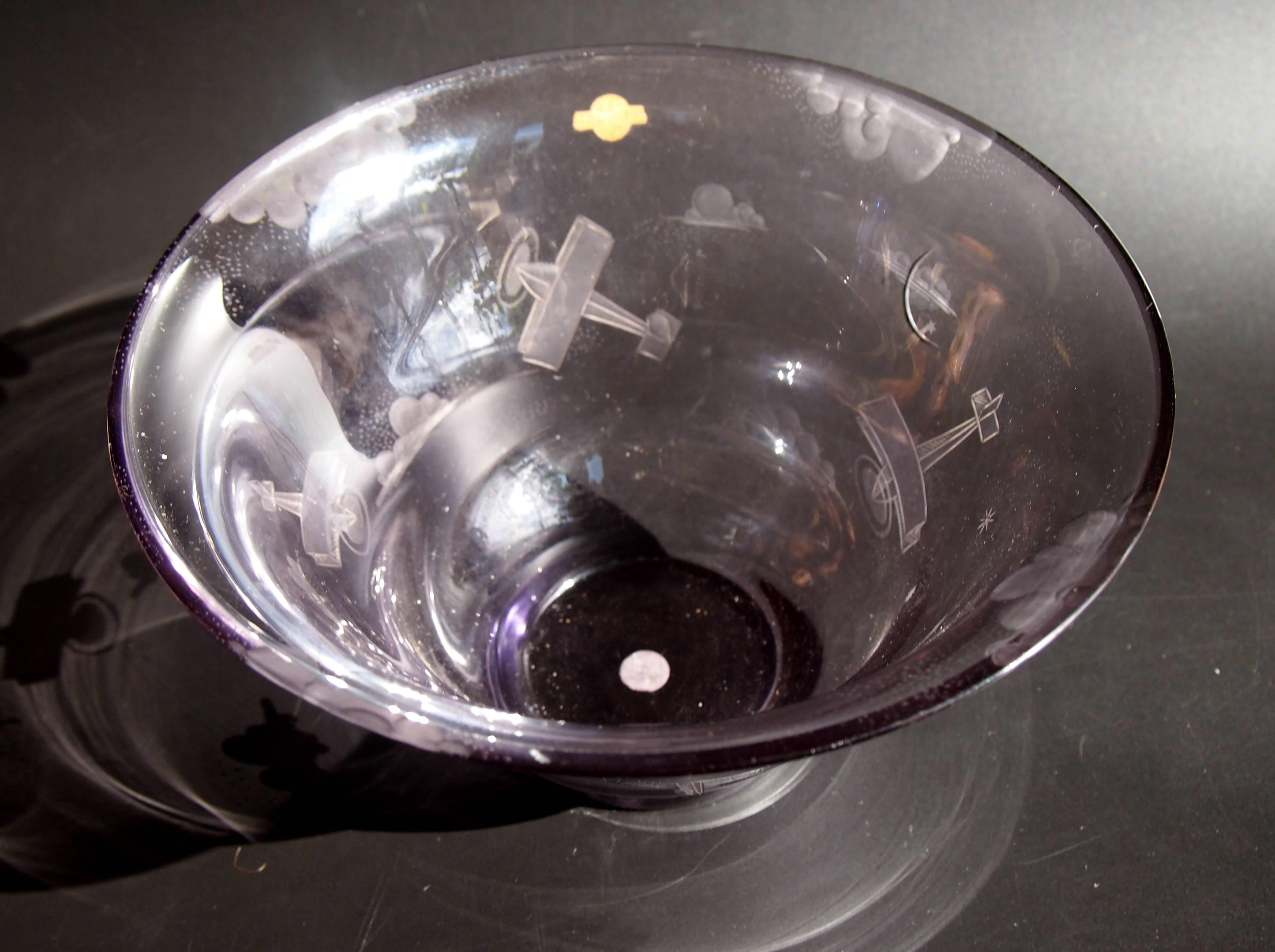 Czech Art Deco Zelezny Brod School Signed and Dated Biplane Glass Bowl In Good Condition For Sale In London, GB