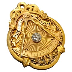 Vintage Art Deco 18K Diamond Masonic Award Pin Brooch