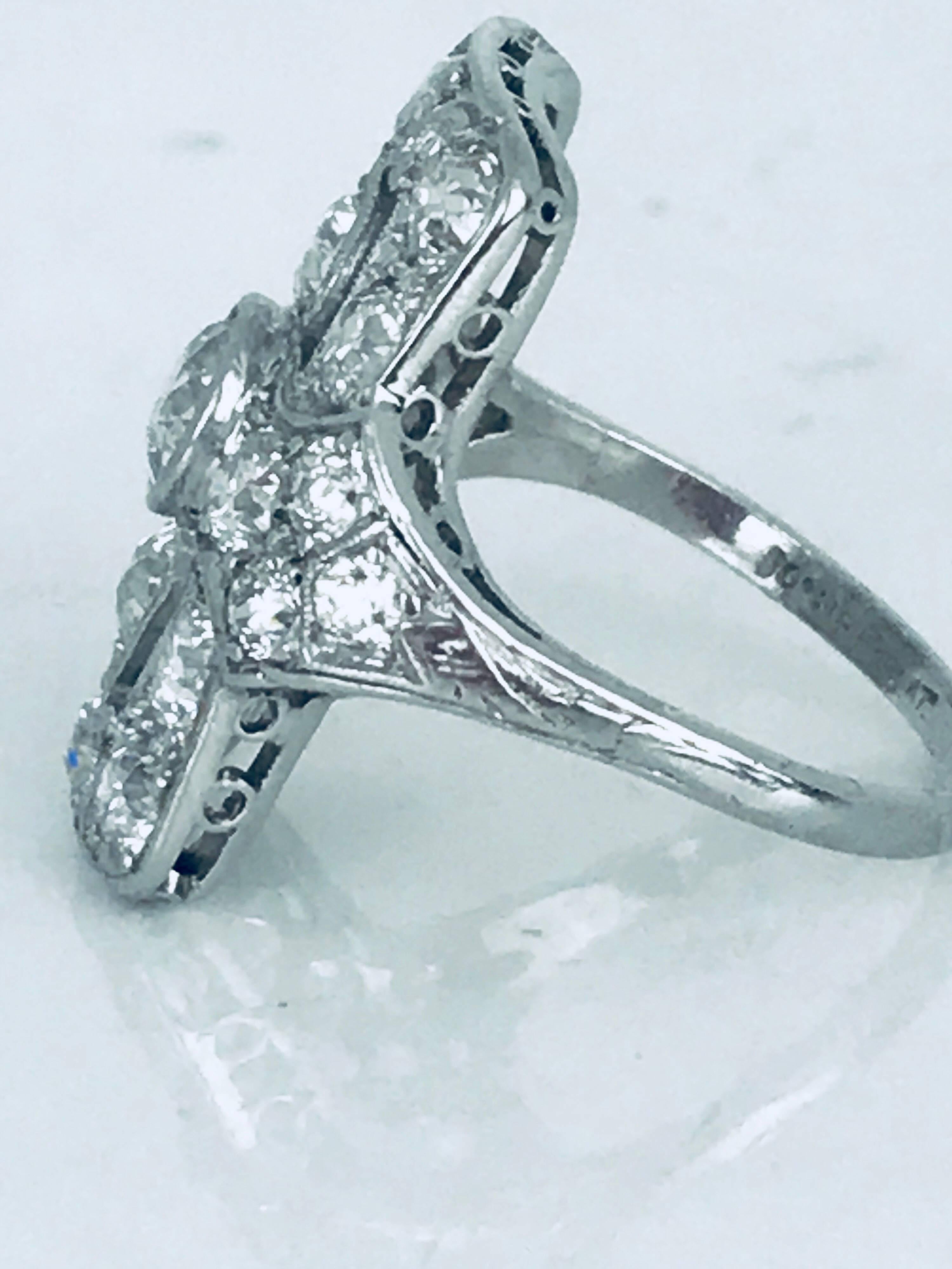 Women's Art Deco, circa 1915 Platinum 2.87 Carat Diamond Ring, European Cut Diamonds For Sale