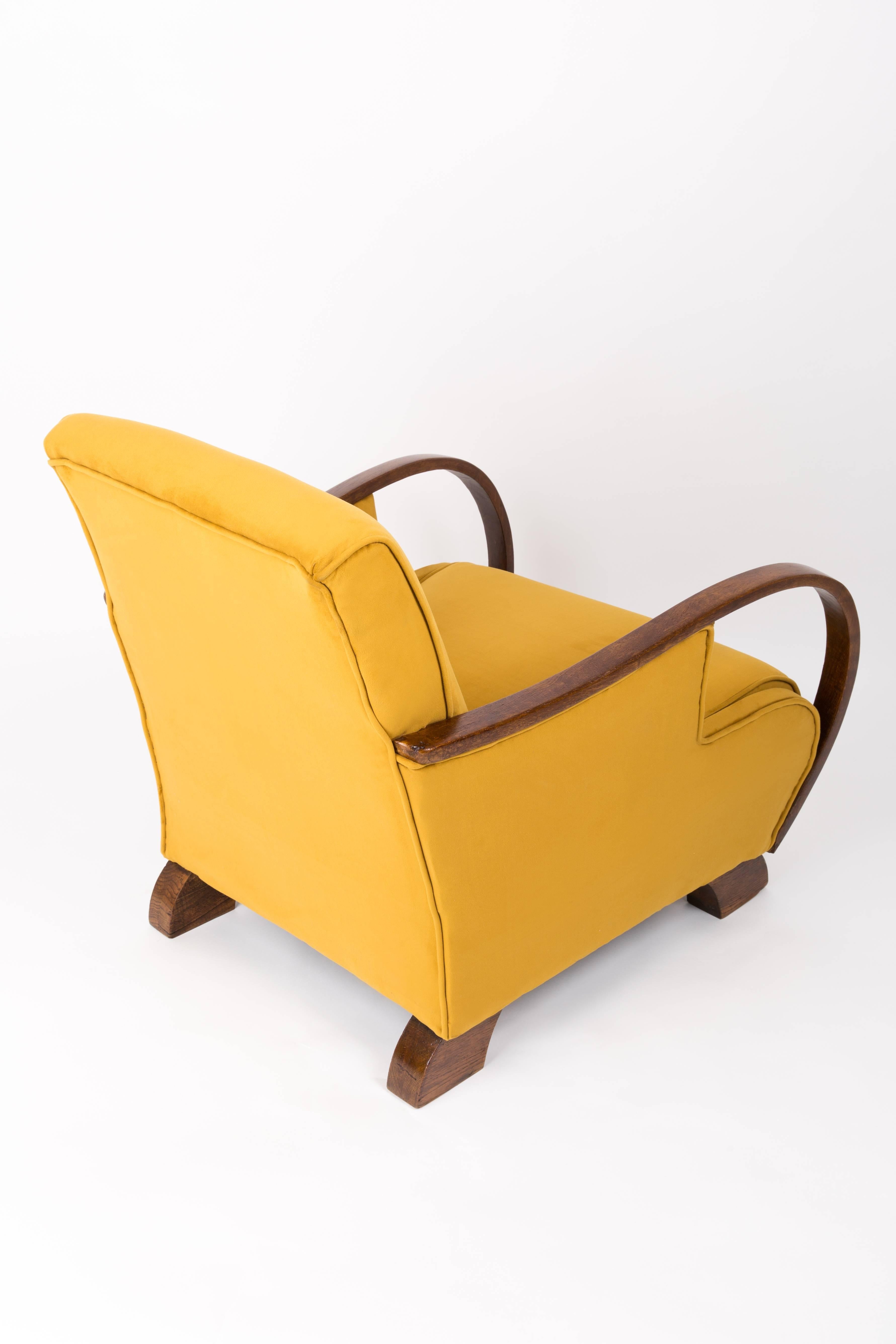 Art Deco, Vintage Yellow Big Armchair, 1920s In Excellent Condition For Sale In 05-080 Hornowek, PL