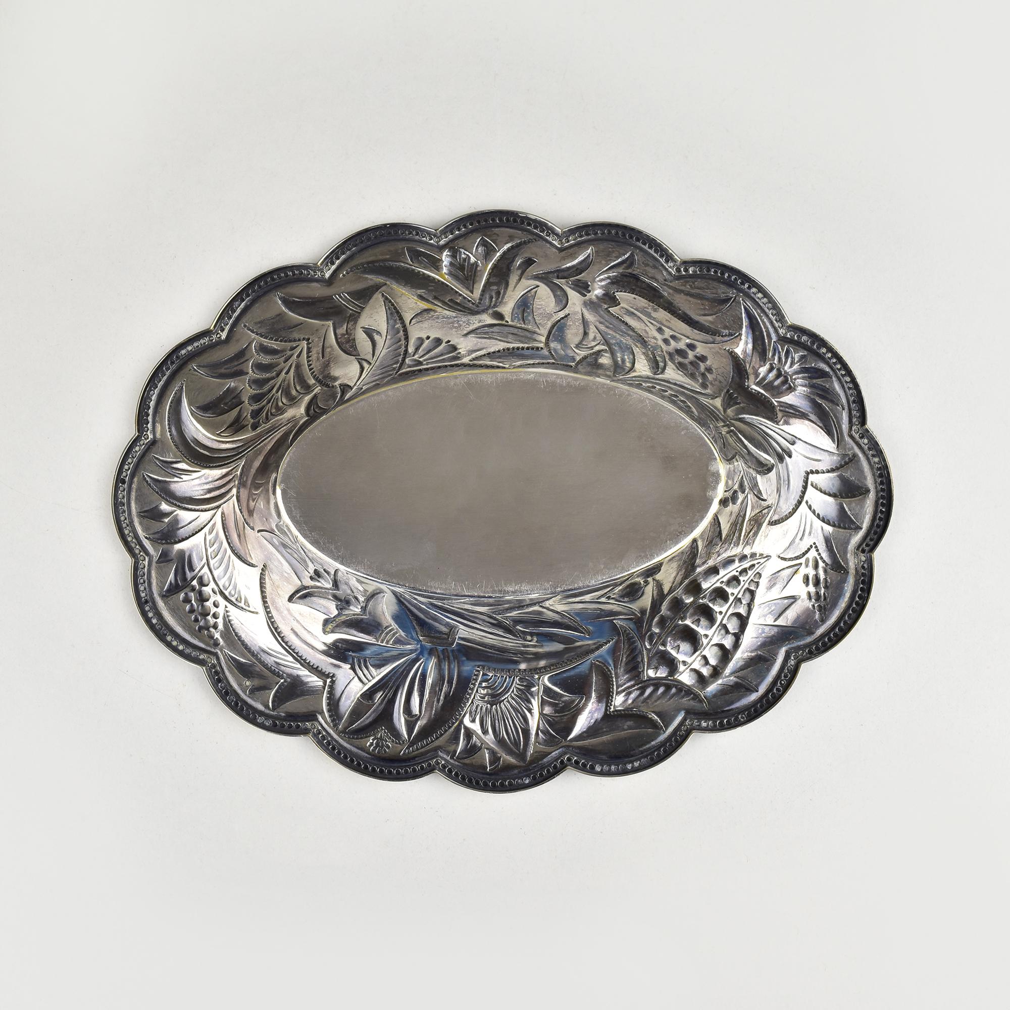 Allemand Art Deo Catch All Jewelry Dish by WMF Silverplated Wiener Werkstätte Style en vente