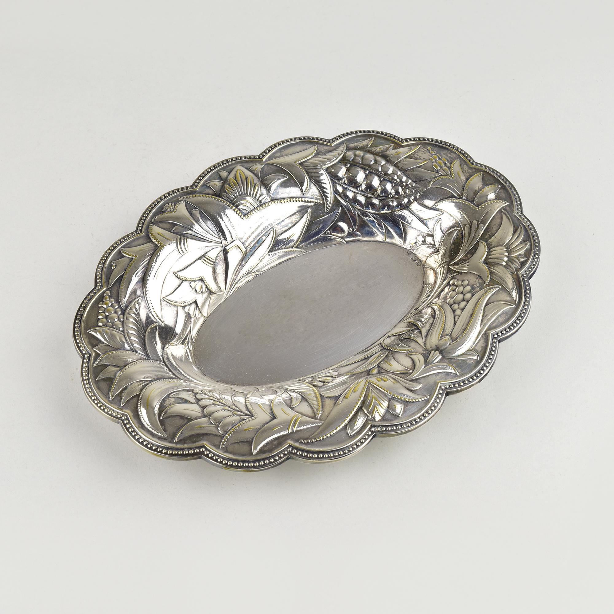 Art Deo Catch All Jewelry Dish by WMF Silverplated Wiener Werkstätte Style Bon état - En vente à Bad Säckingen, DE
