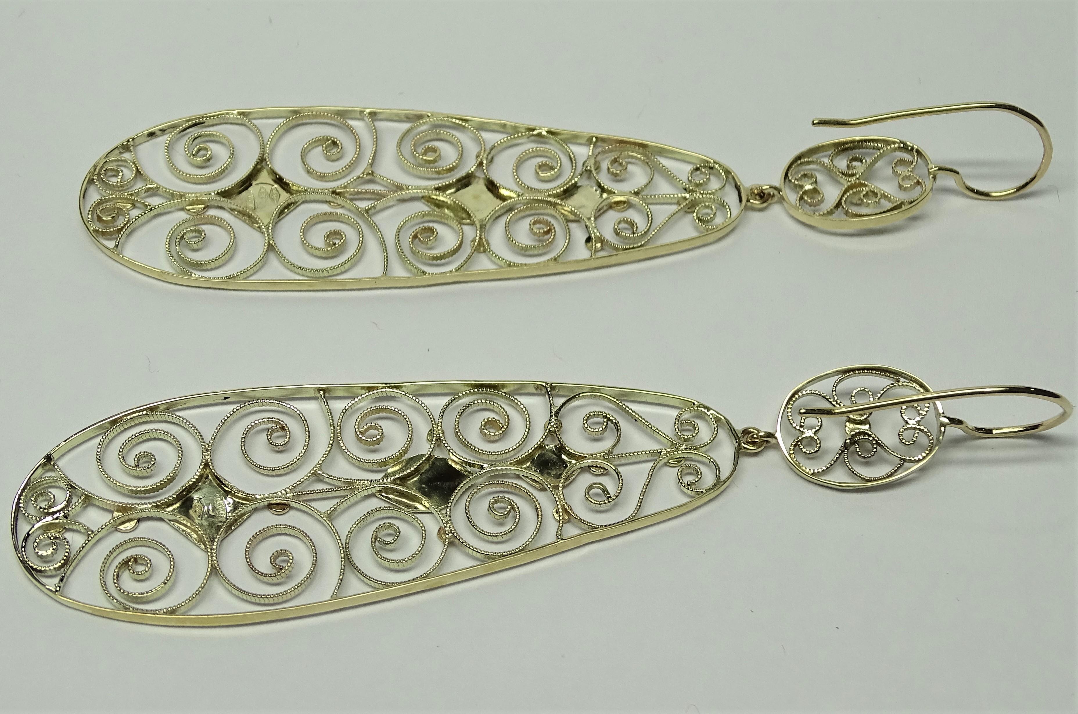 Uncut Art Etruscan Filigree Yellow Gold Dangle Earrings For Sale