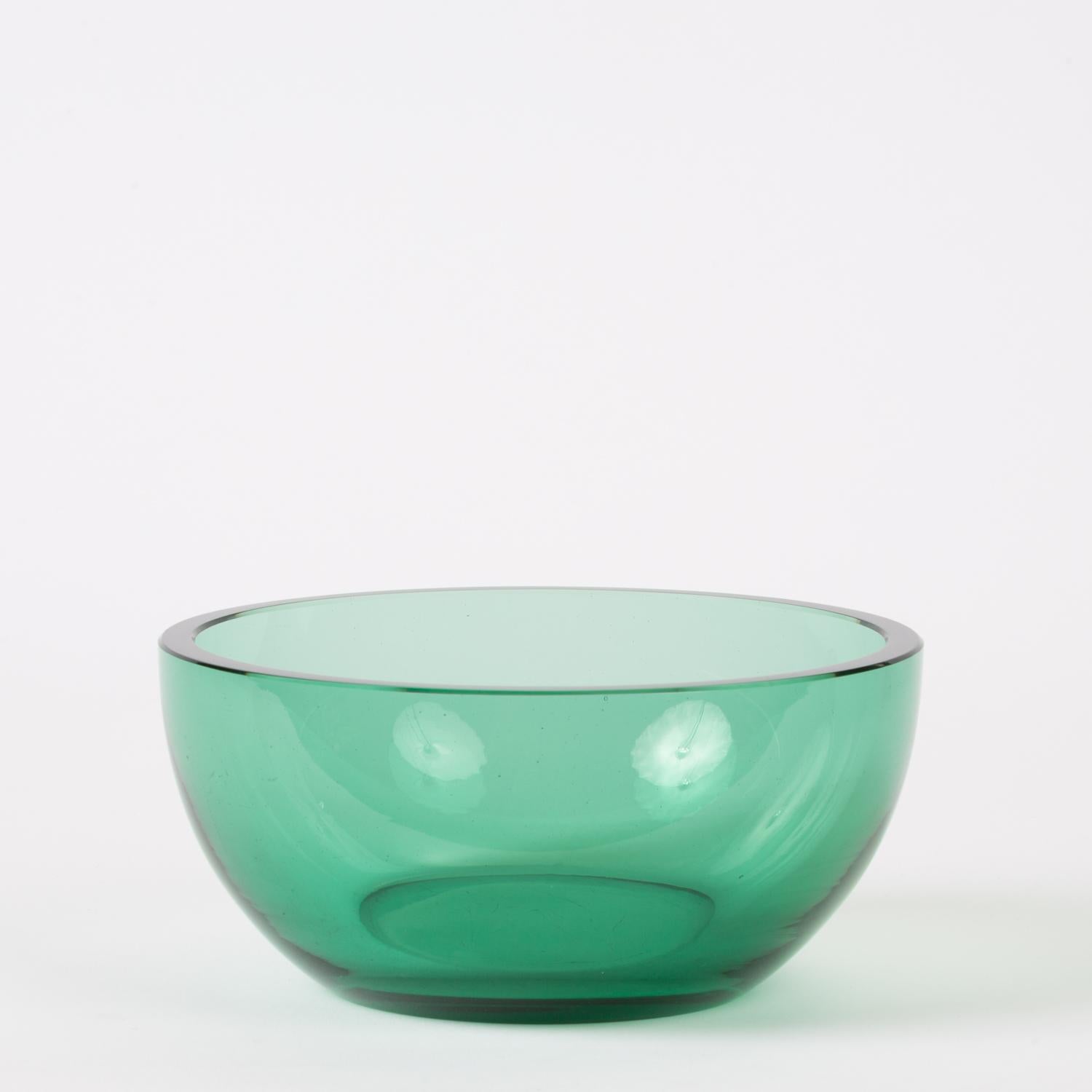 Art Glass Aquamarine Bowl by Karhula of Finland In Excellent Condition In Los Angeles, CA