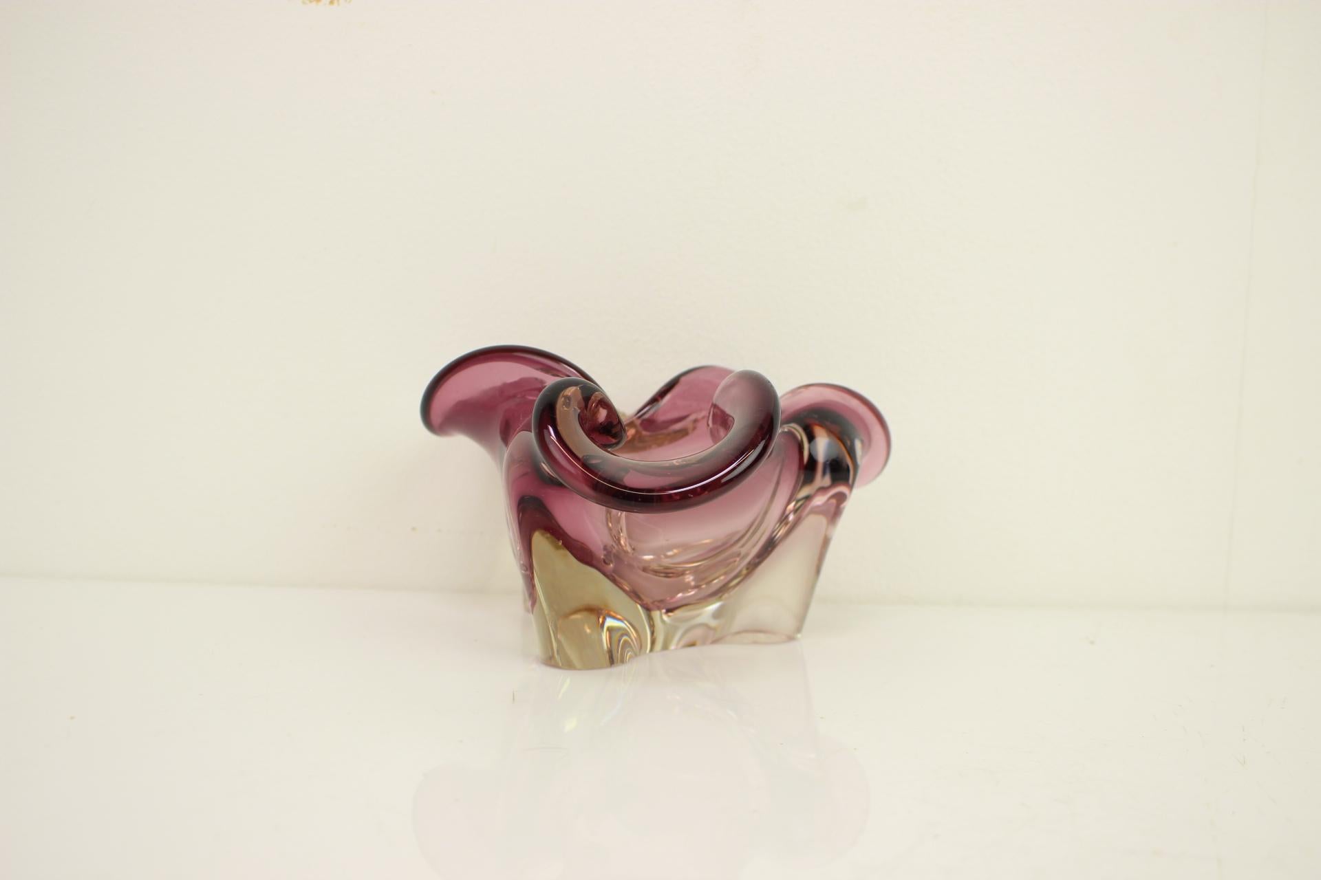 20th Century Art Glass Ashtray by Josef Hospodka, 1960's Czechoslovakia For Sale