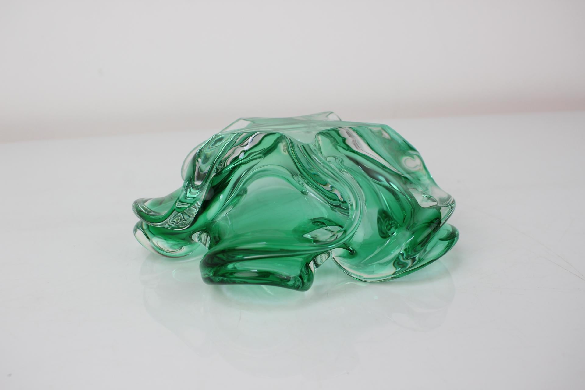 Art Glass Ashtray by Josef Hospodka for Chribska Glassworks, 1960s In Good Condition In Praha, CZ