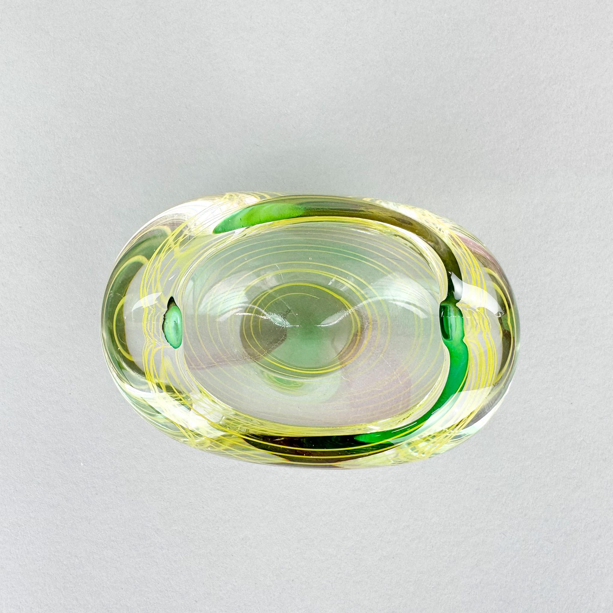 Verre d'art Cendrier par Stanislav Libensky, 1970 en vente